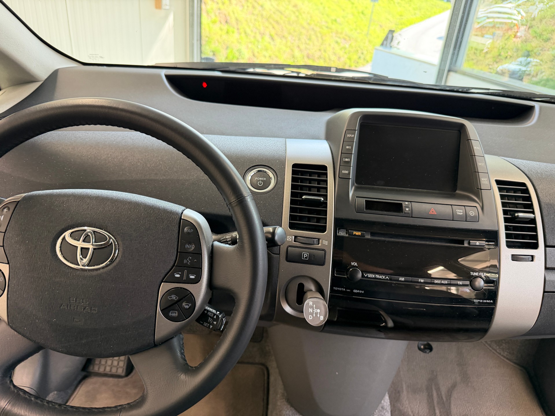 TOYOTA Prius 1.5 16V Hybrid-image-19