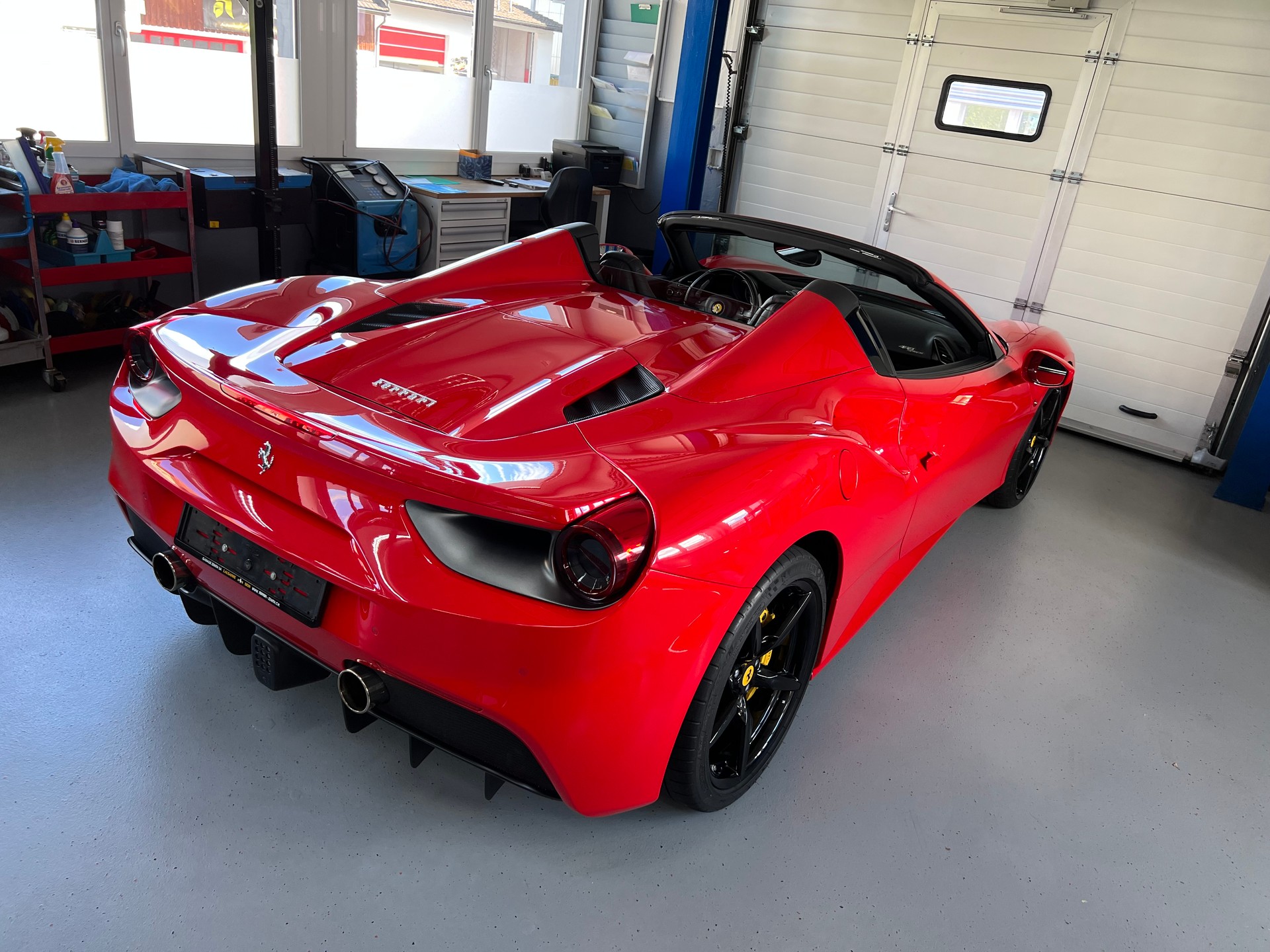 FERRARI 488 Spider 3.9 V8-image-3