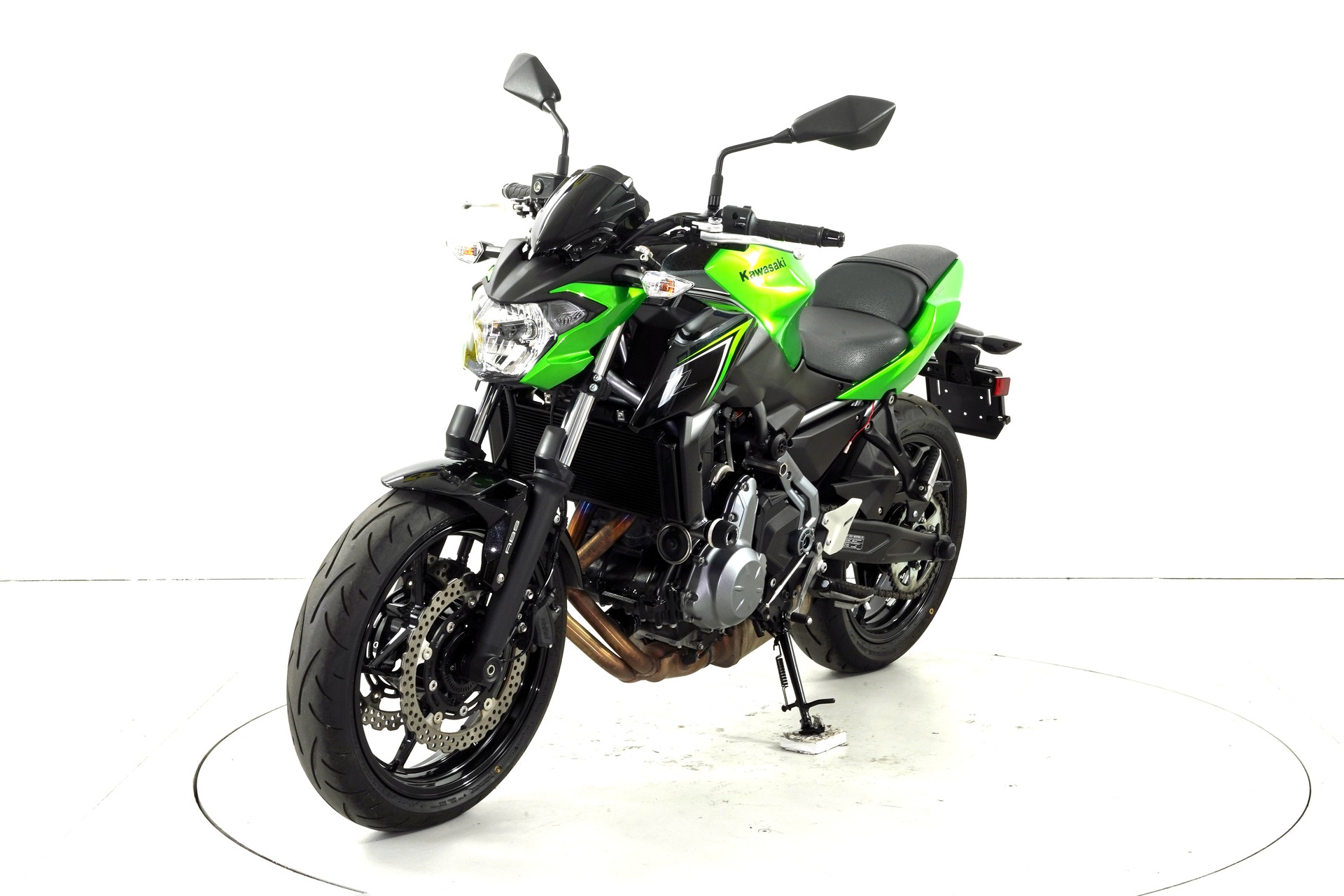 KAWASAKI Z650-showroom-element-2