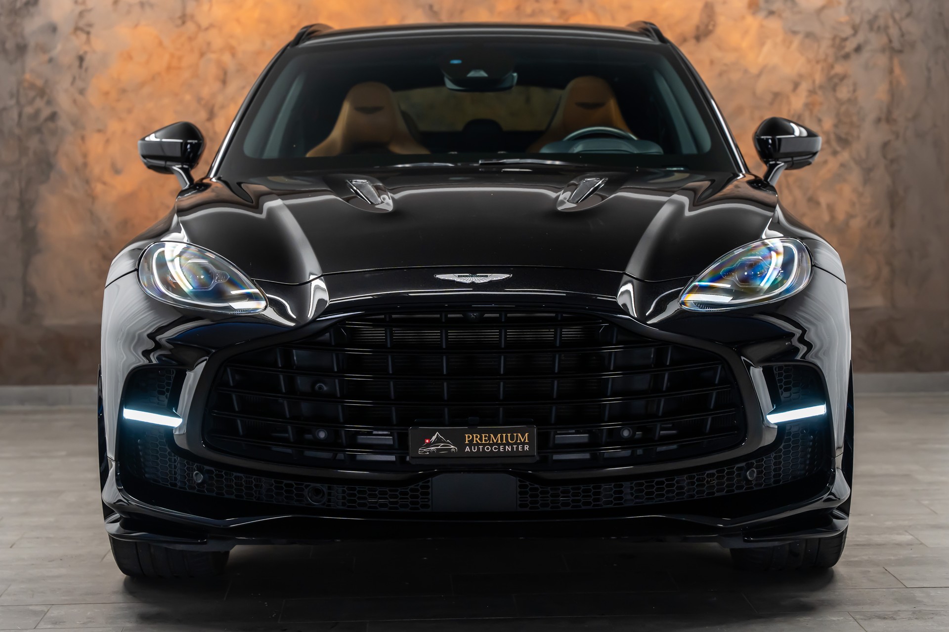 ASTON MARTIN DBX 707 4.0 V8 Bi-Turbo Q-Individual*Carbon*Garantie**AHK*23"*-showroom-element-3