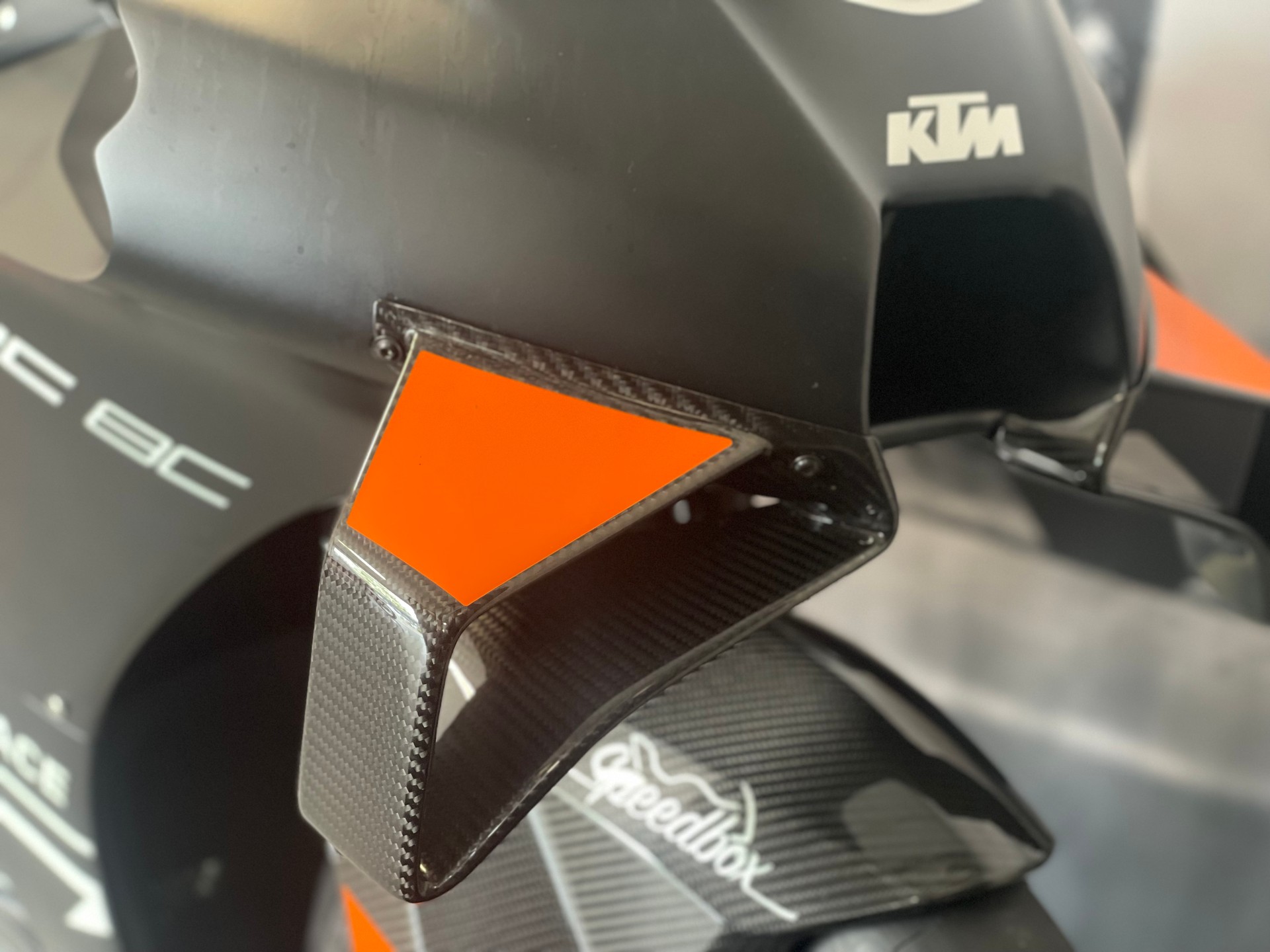 KTM RC8C-image-6