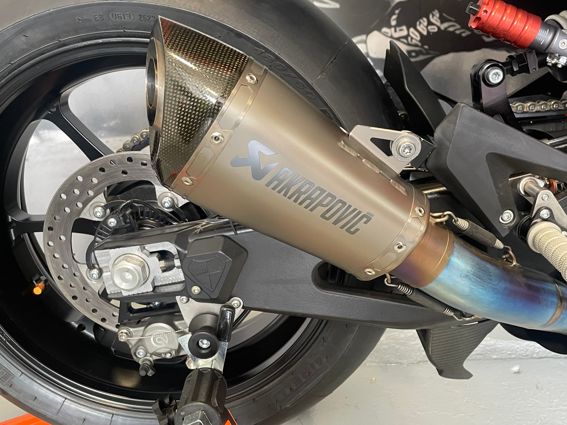KTM RC8C-image-9
