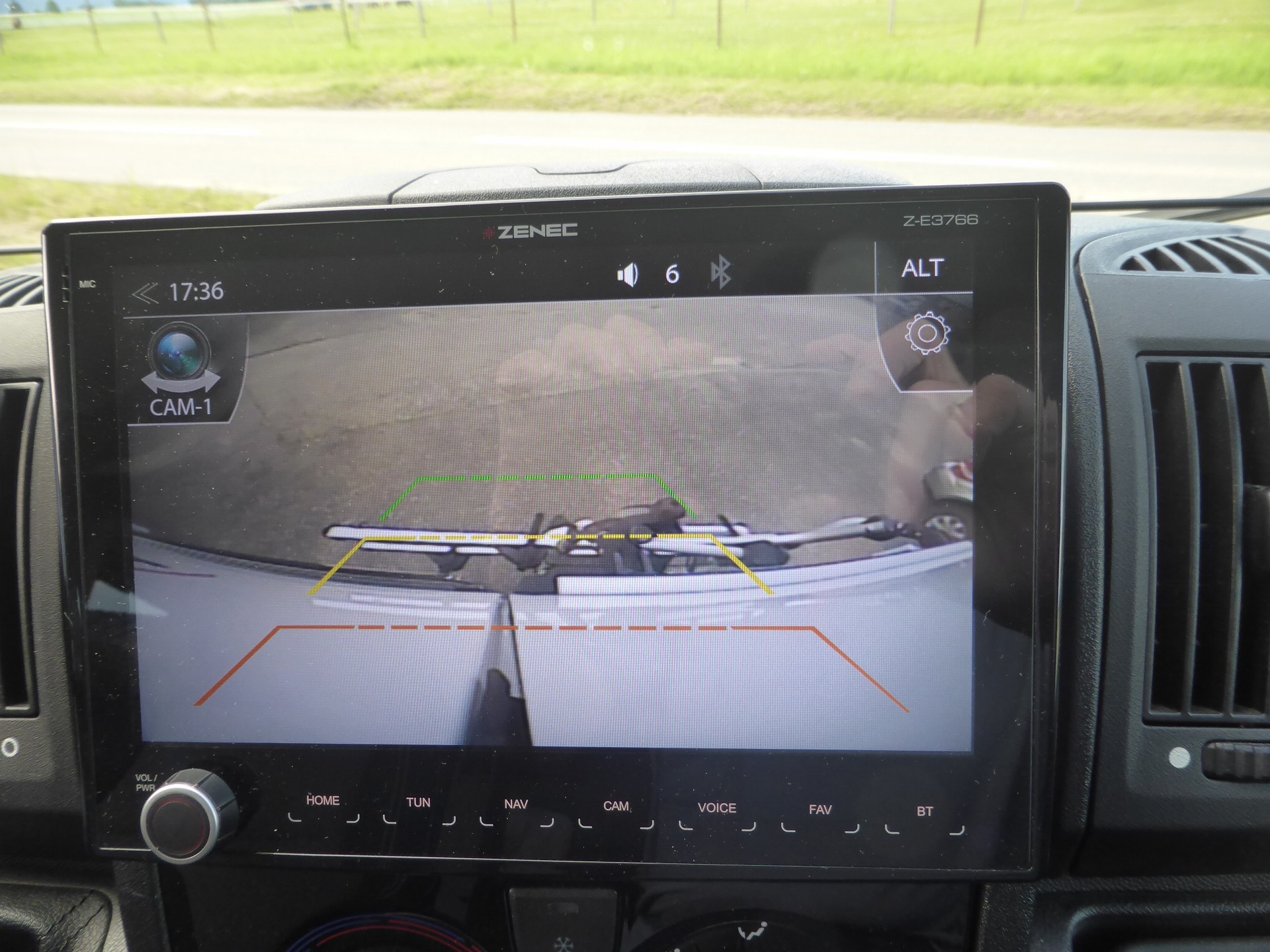 SUNLIGHT V 540-image-14
