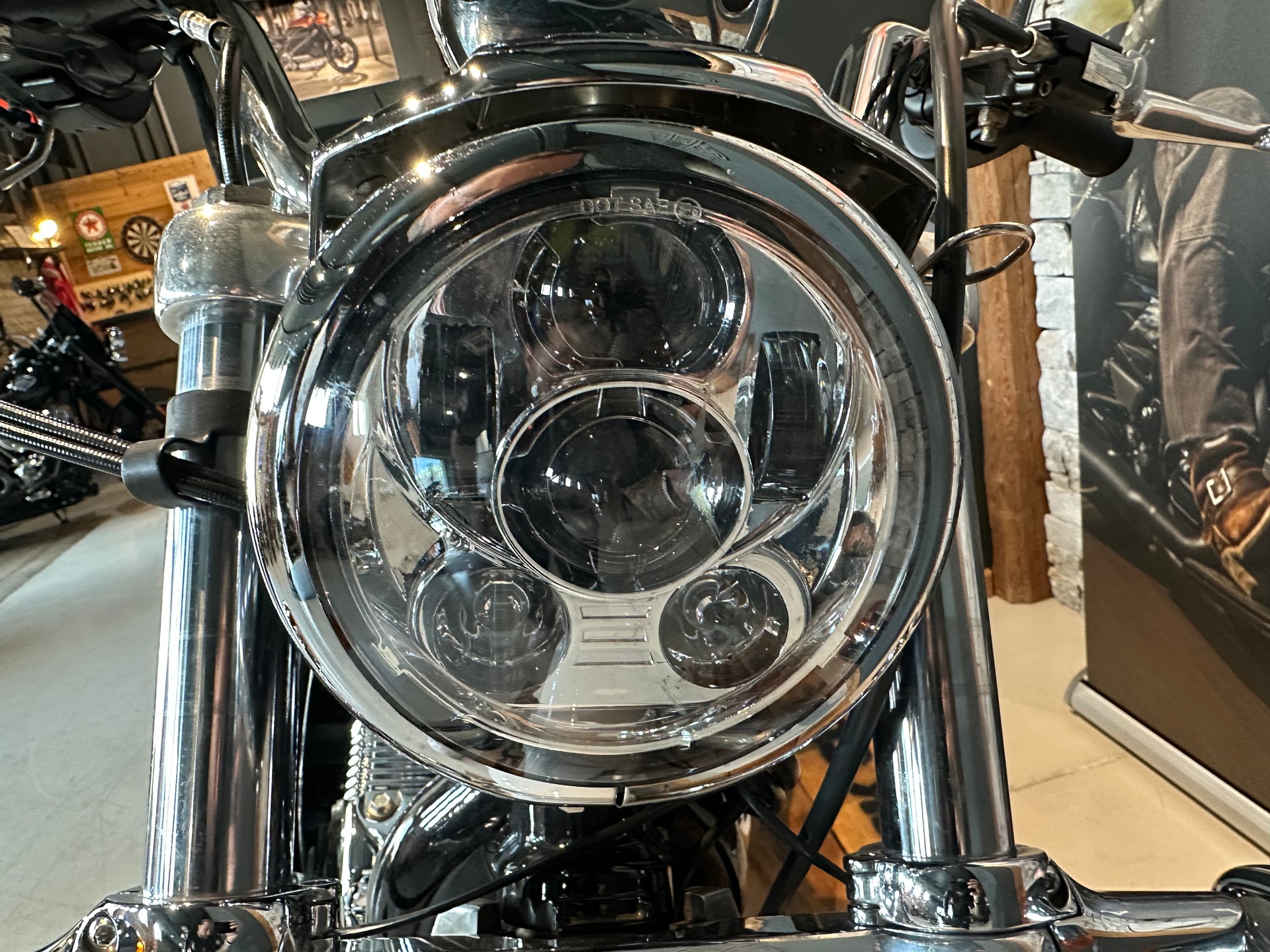 HARLEY-DAVIDSON XL 1200 T Super Low ABS-image-7
