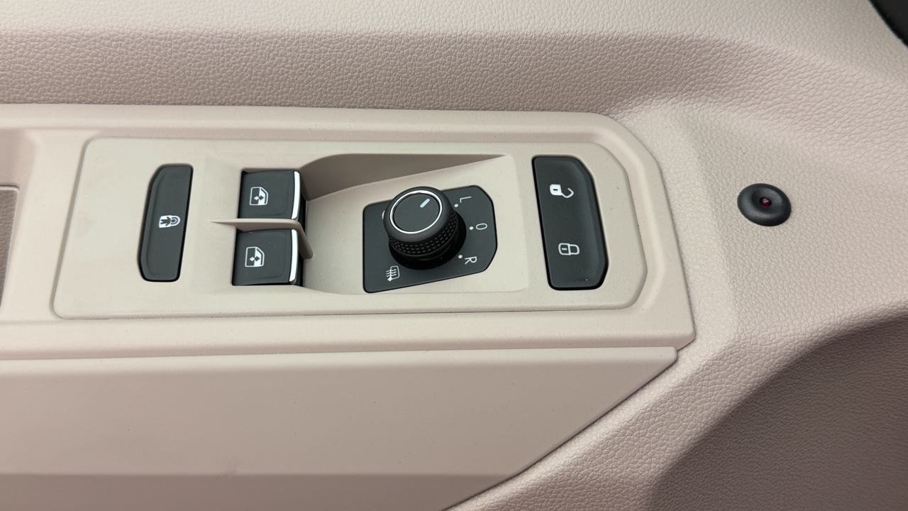 VW Multivan 1.5 eHybrid Life Edition 4Motion DSG-image-8