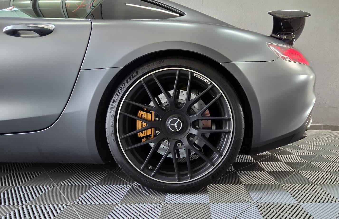 MERCEDES-BENZ AMG GT S Speedshift DCT-image-17