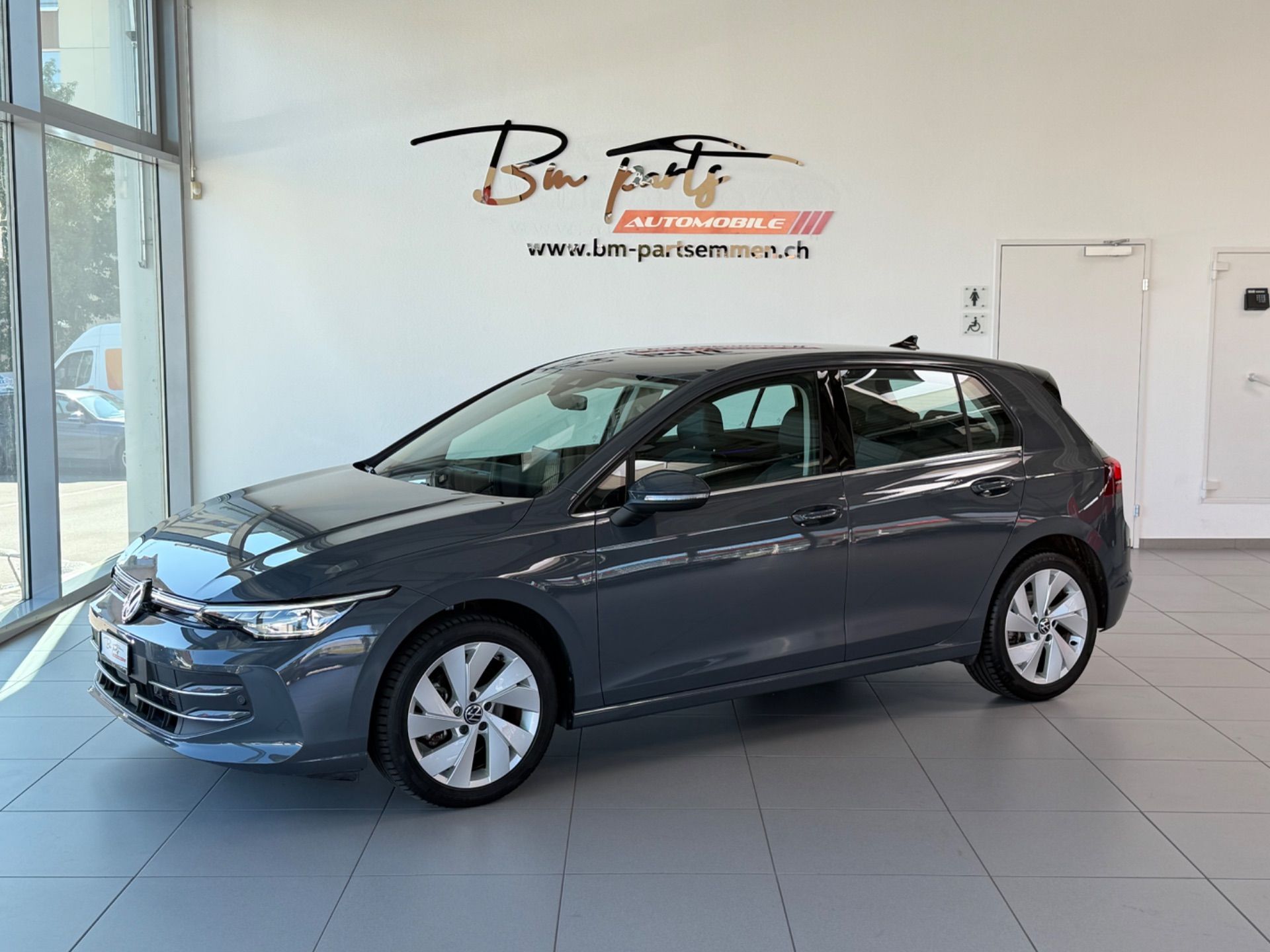 VW Golf 2.0 TDI Style DSG-showroom-element-1