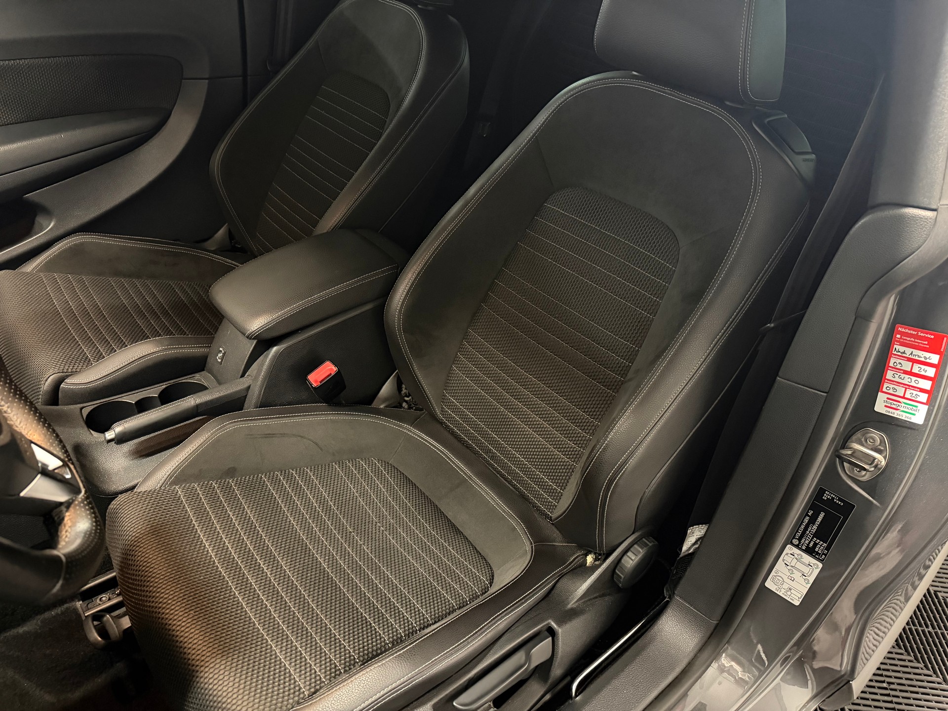VW Scirocco 1.4 TSI BlueMotion Technology-image-13