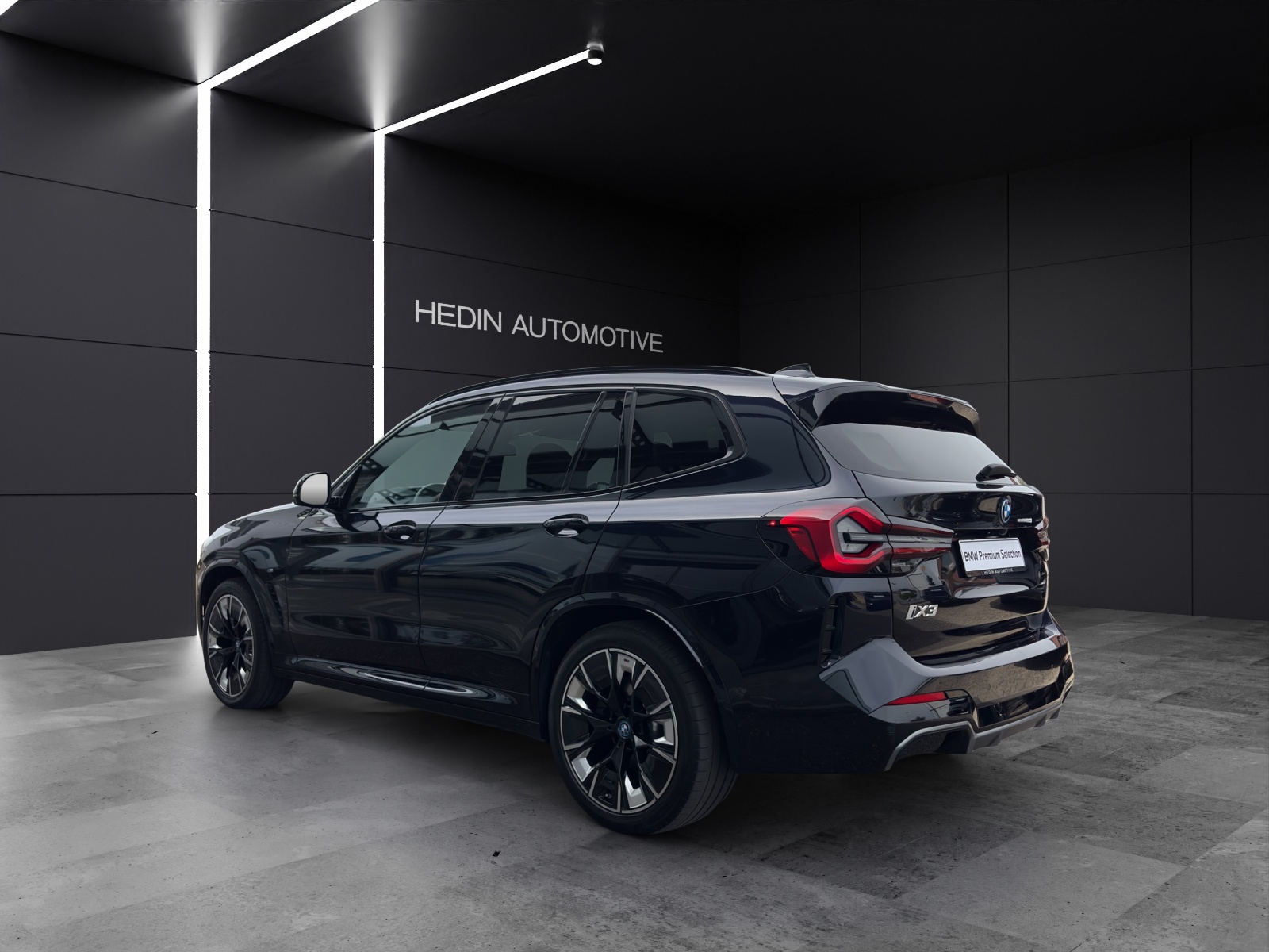 BMW E-Motor-showroom-element-3