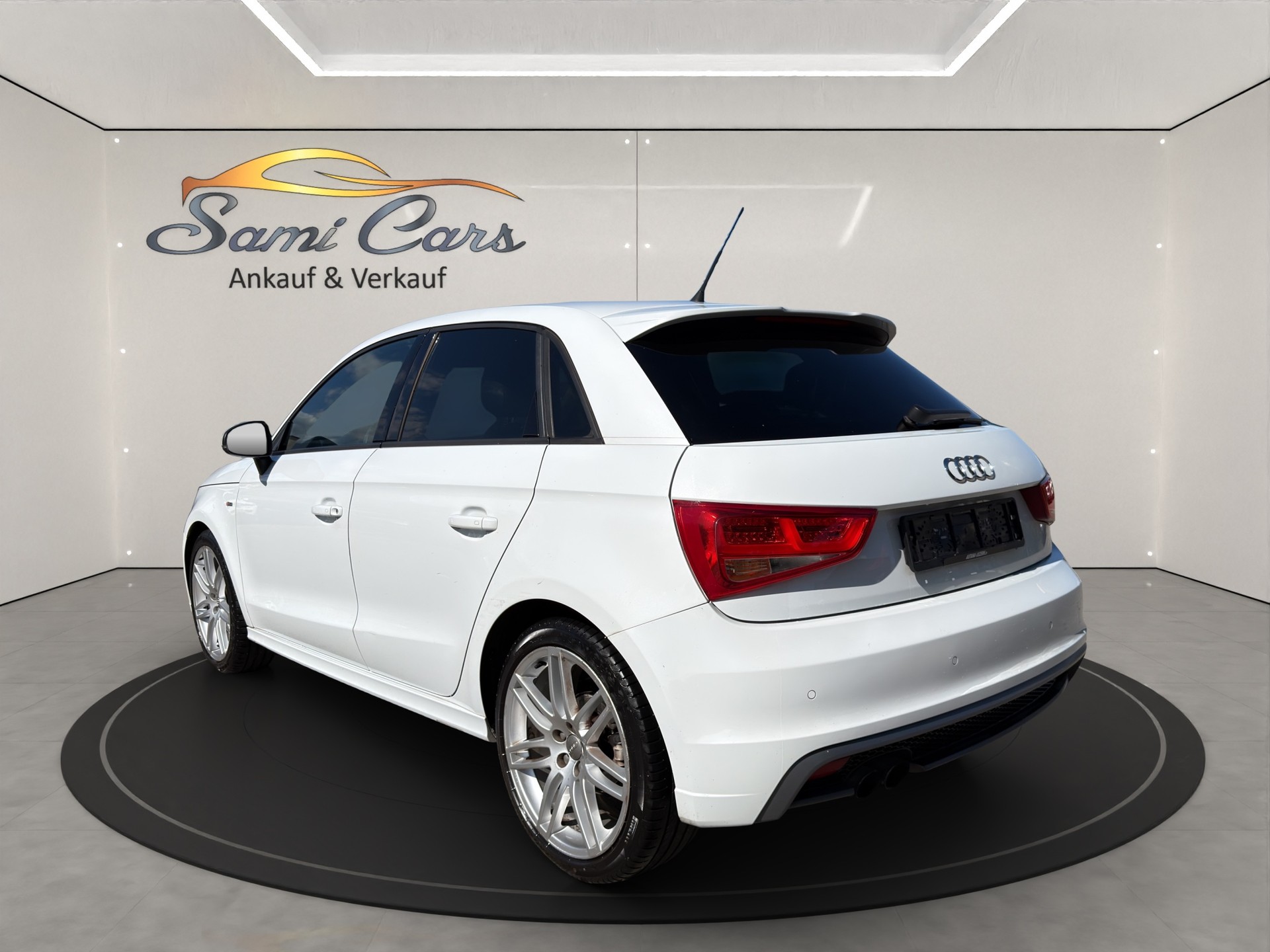 AUDI A1 Sportback Sport 1.4 TFSI Ambition S-tronic-showroom-element-3