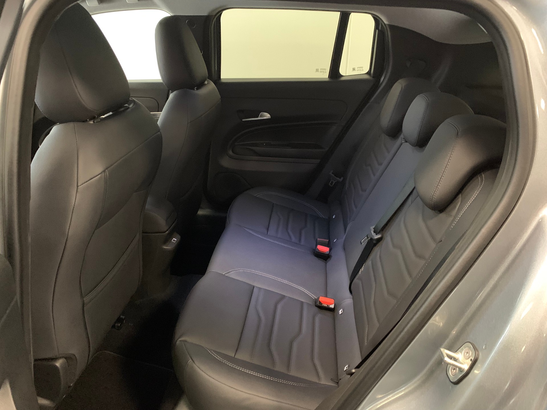 JEEP Avenger 54kWh Summit-image-18