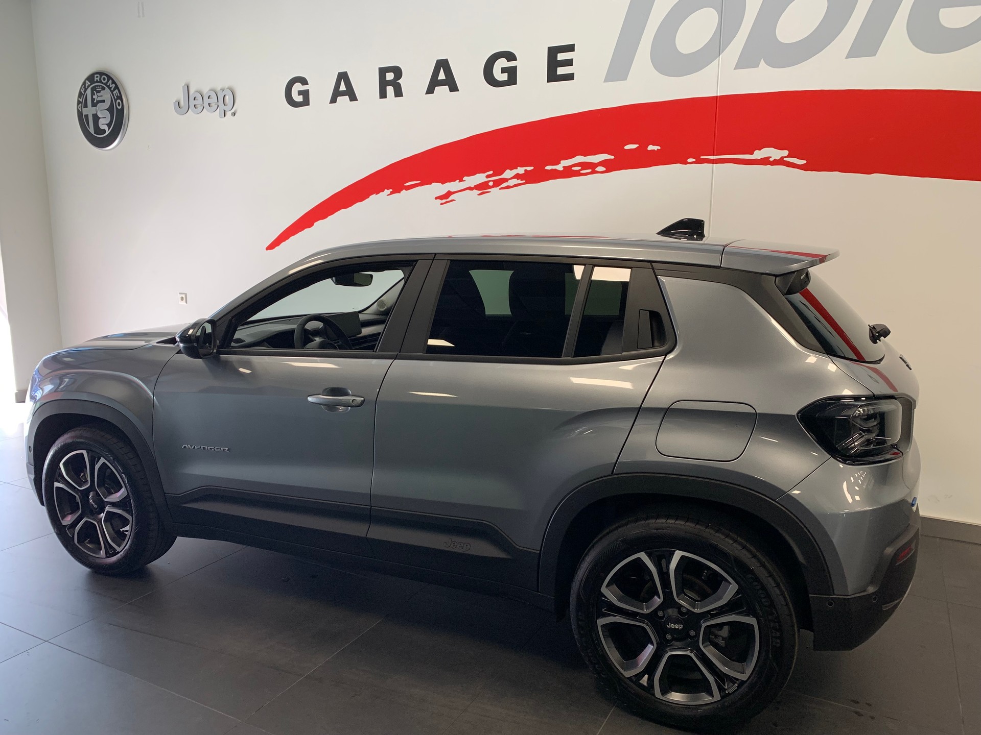 JEEP Avenger 54kWh Summit-image-9