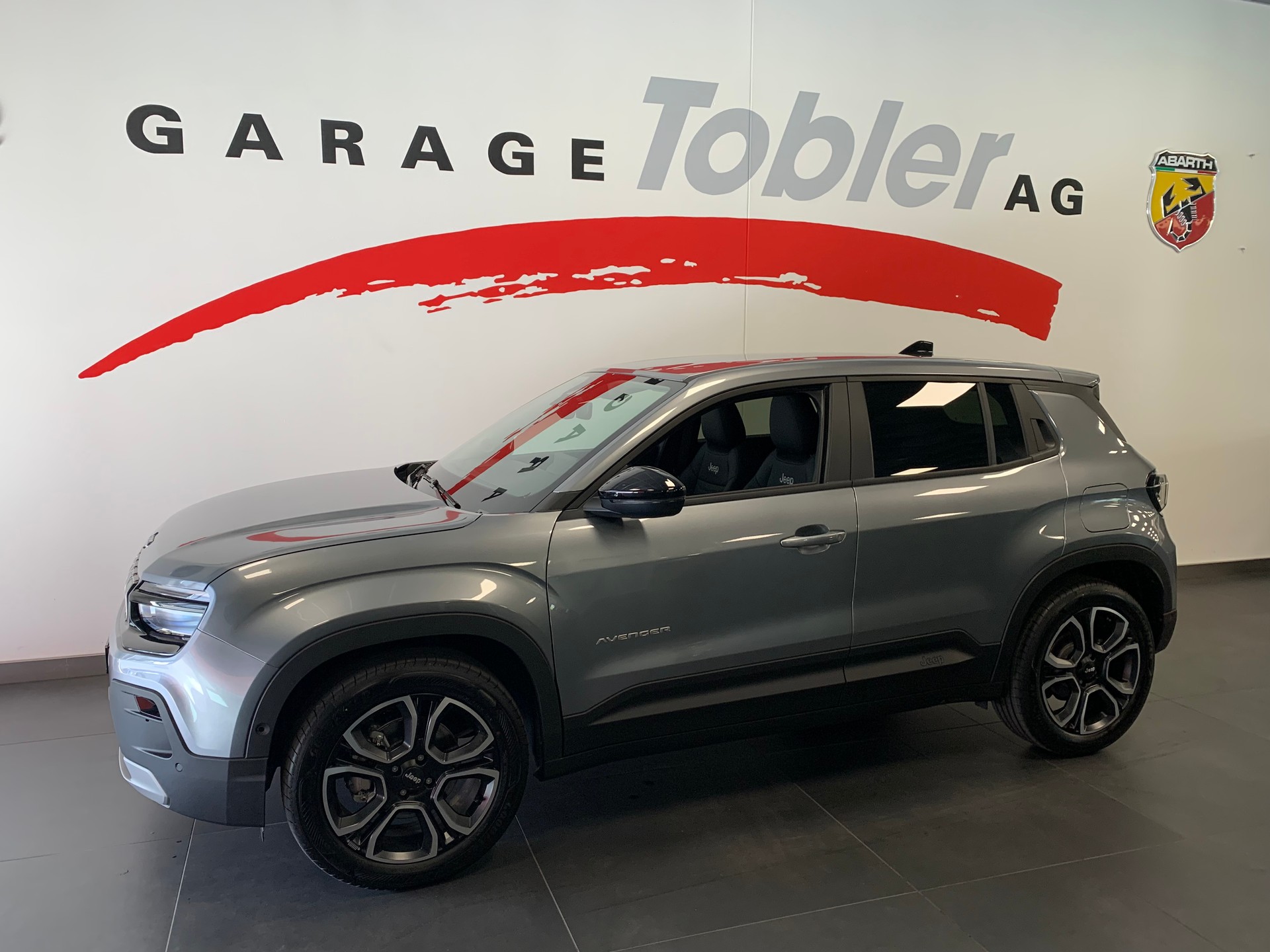 JEEP Avenger 54kWh Summit-showroom-element-3