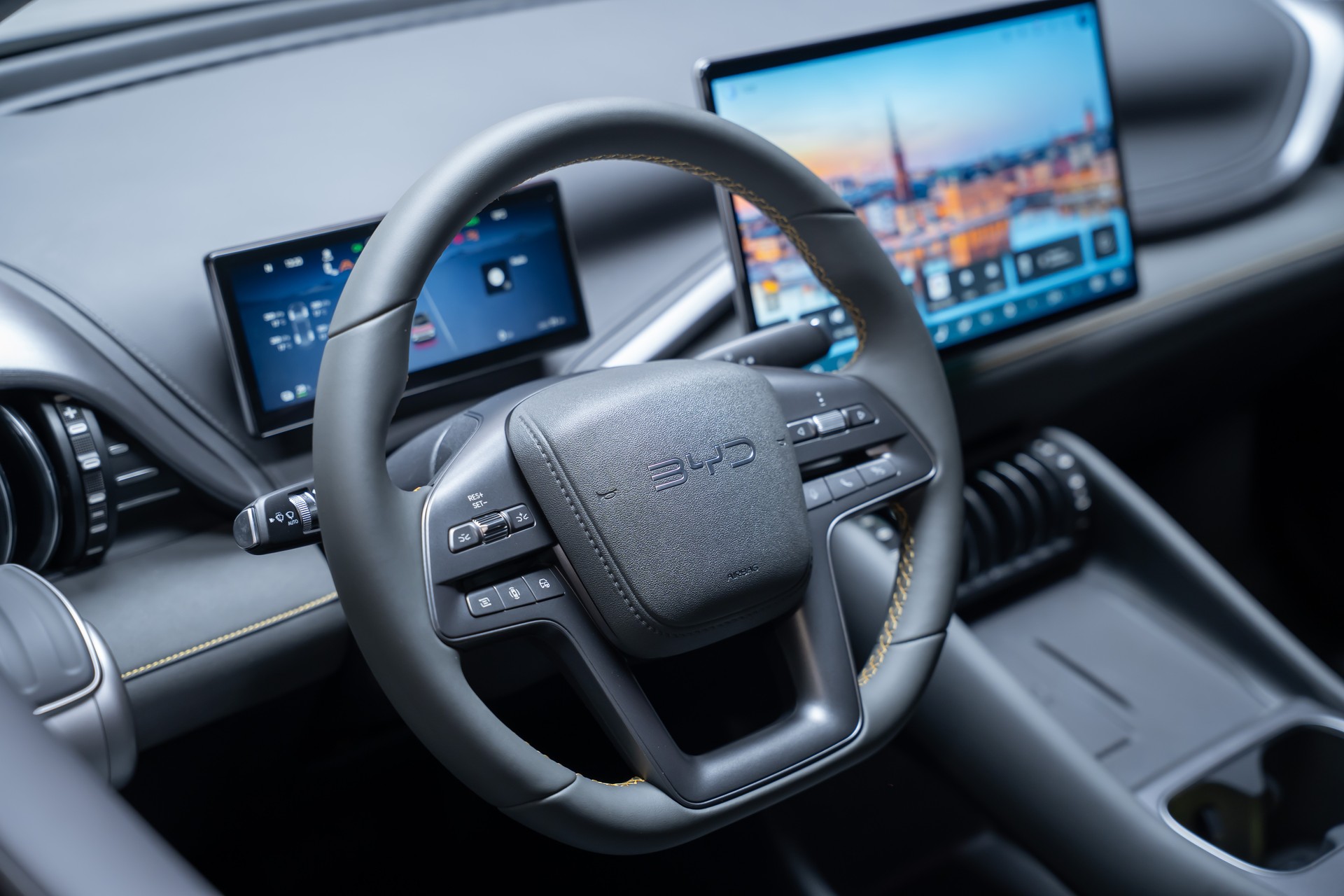 BYD Atto 3 EVO Design / 360°Kamera / Sitzbelüftung /-image-12