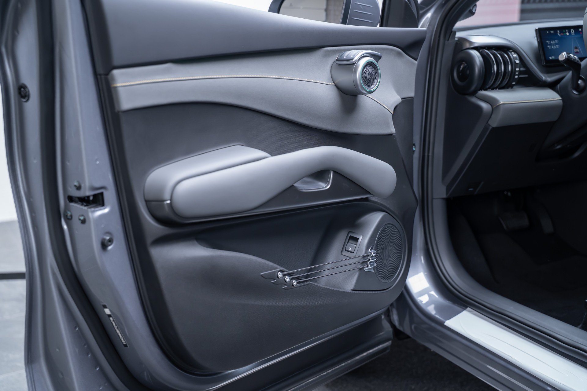BYD Atto 3 EVO Design / 360°Kamera / Sitzbelüftung /-image-16