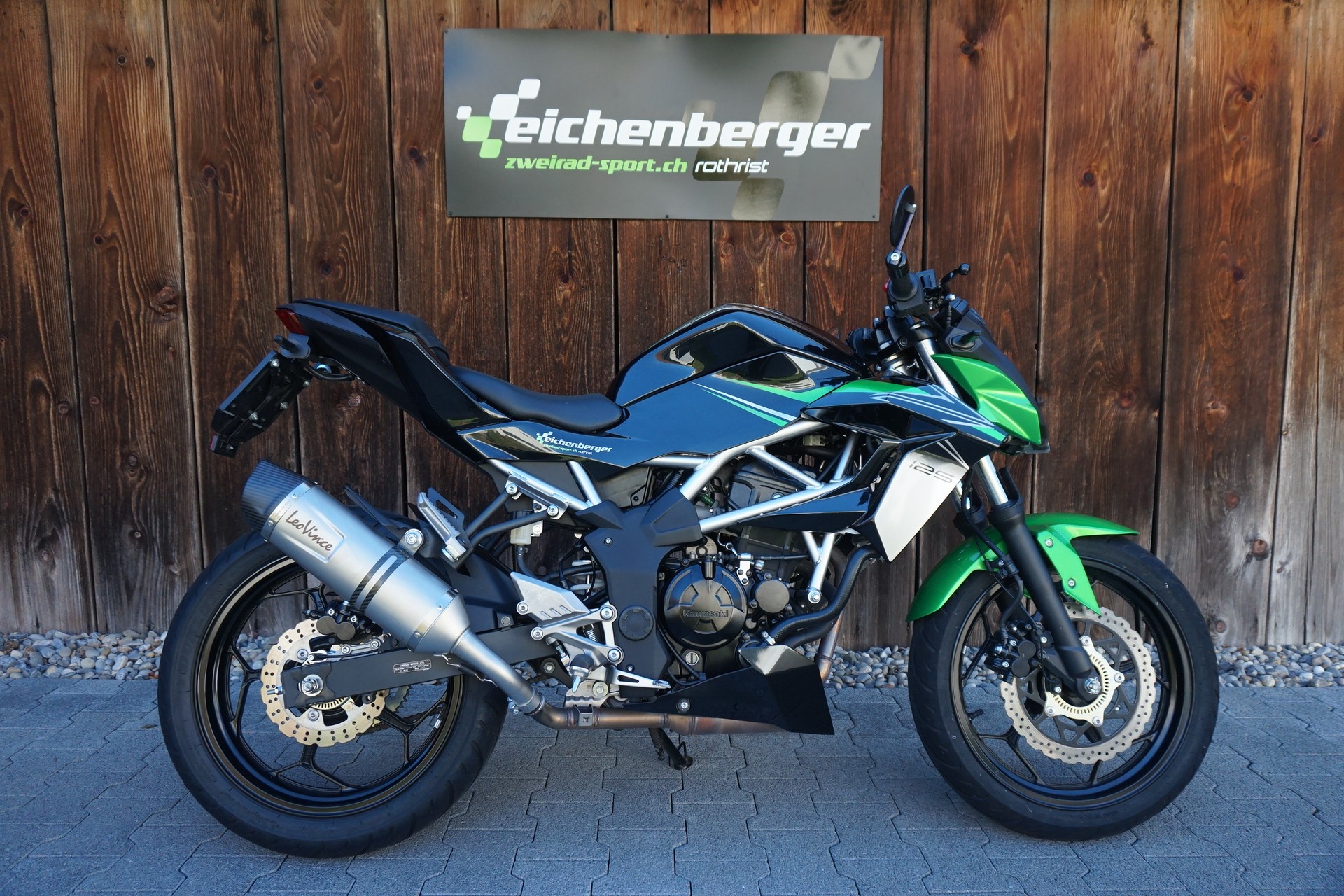 KAWASAKI Z 125-image-2