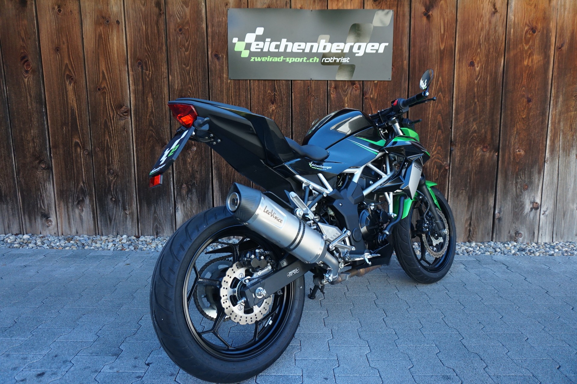 KAWASAKI Z 125-image-3