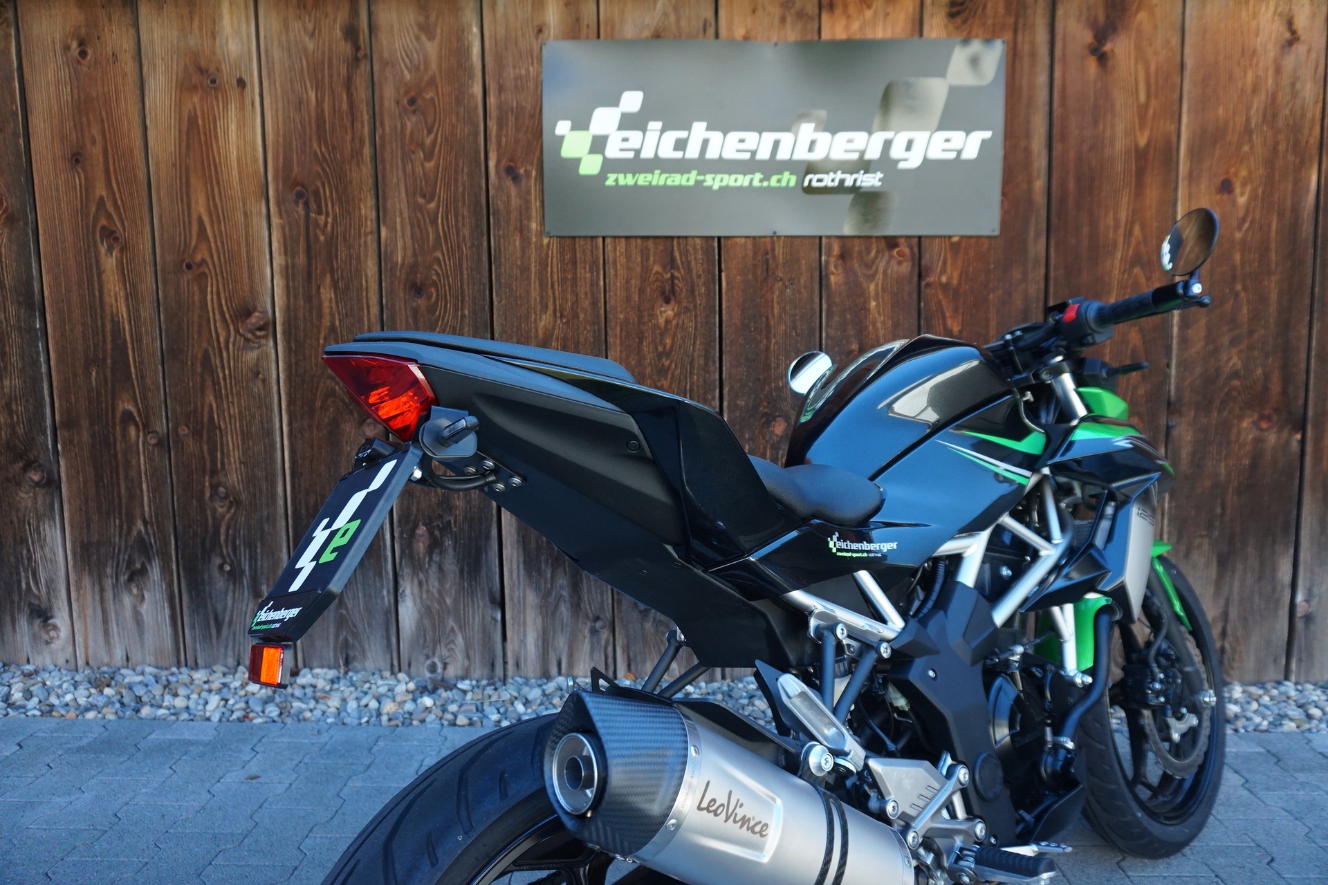 KAWASAKI Z 125-image-5