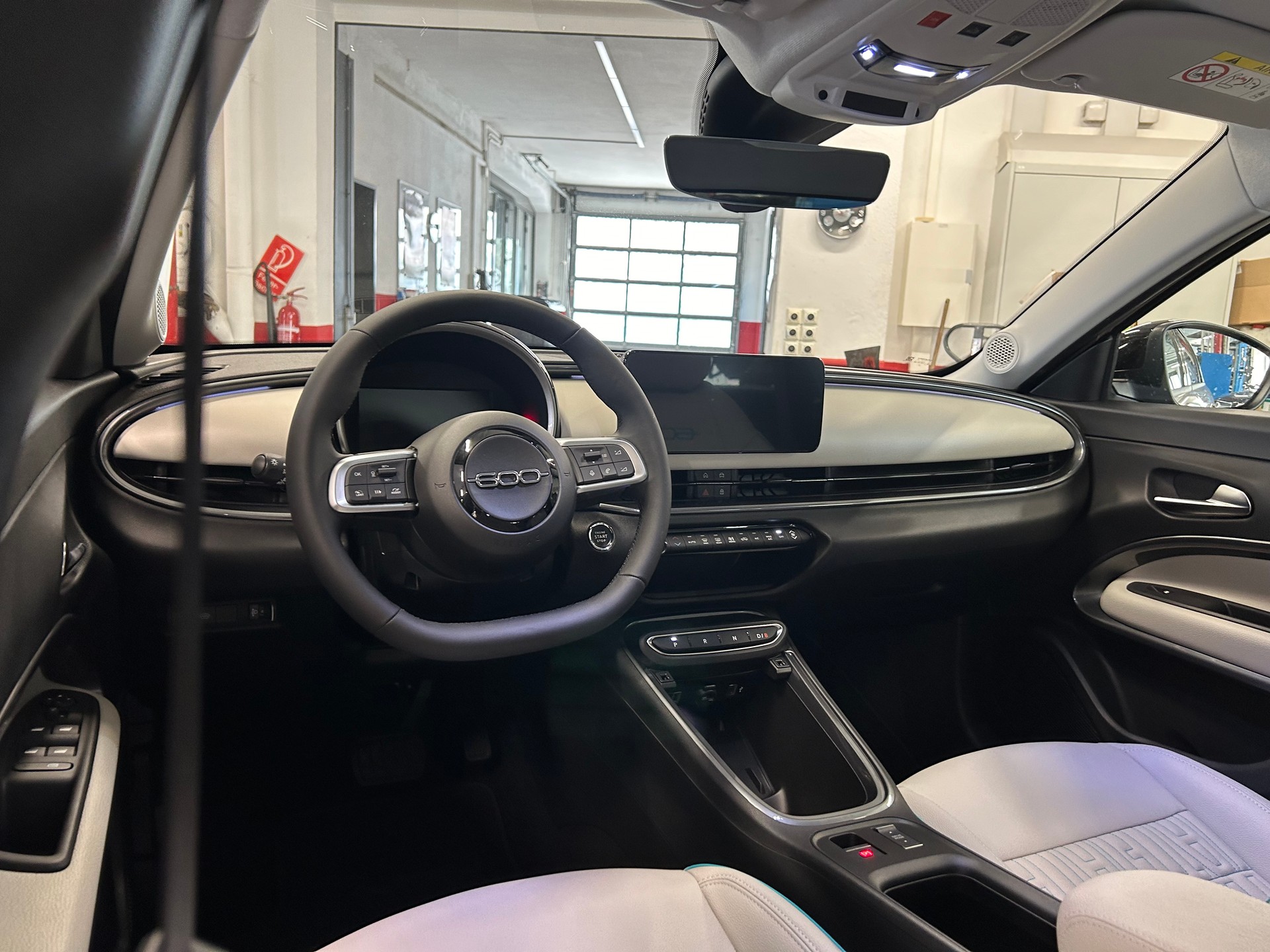 FIAT 600e La Prima-image-8
