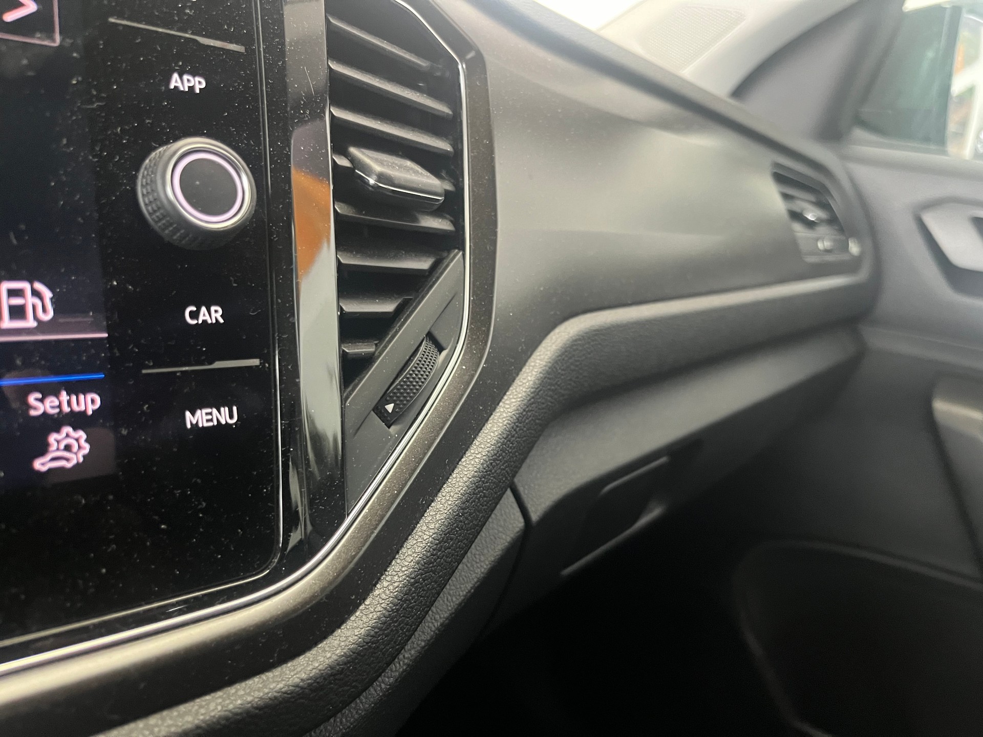 VW T-Roc 2.0 TSI Advance 4M, 8-fach bereift-image-18
