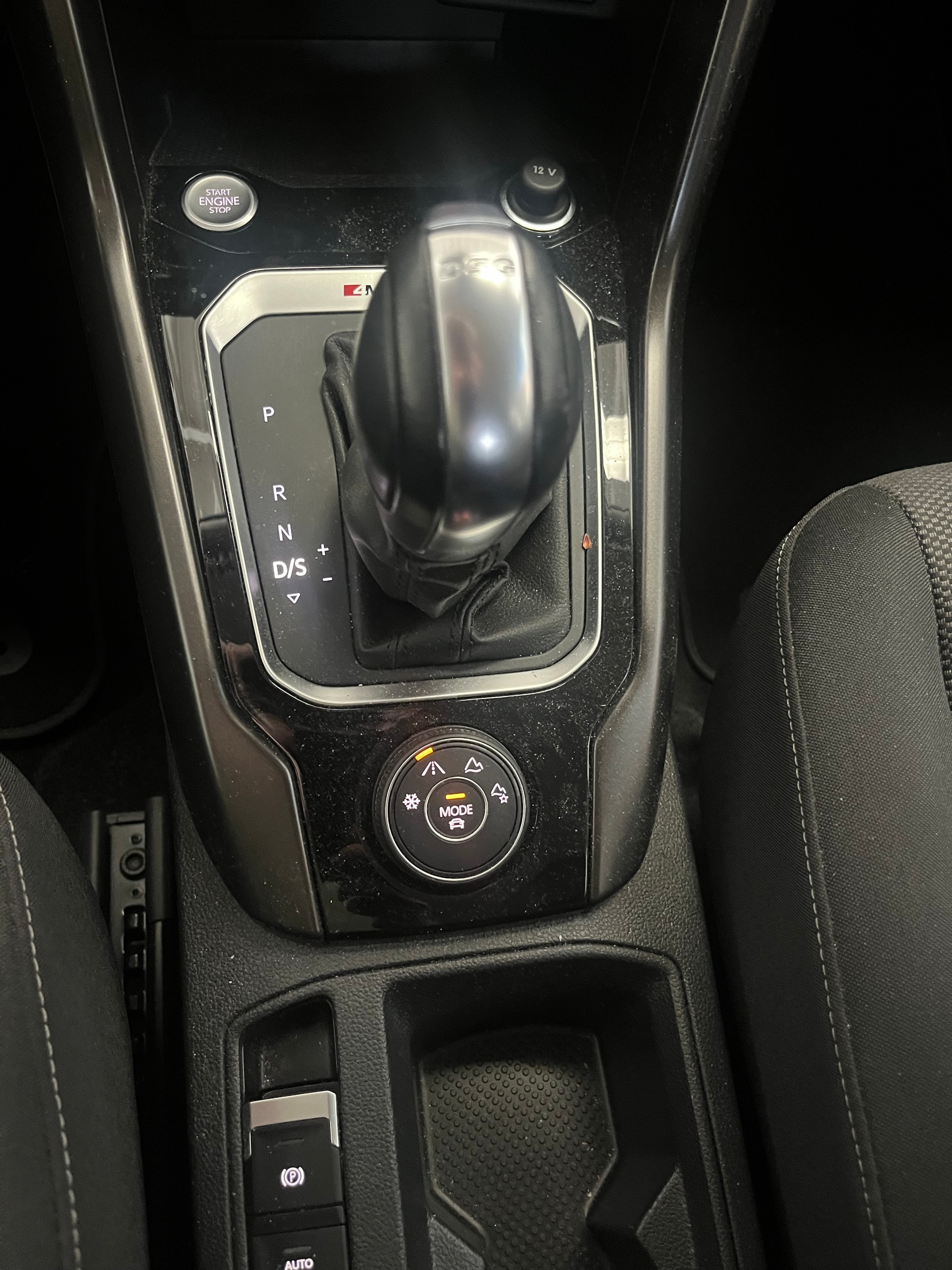 VW T-Roc 2.0 TSI Advance 4M, 8-fach bereift-image-19