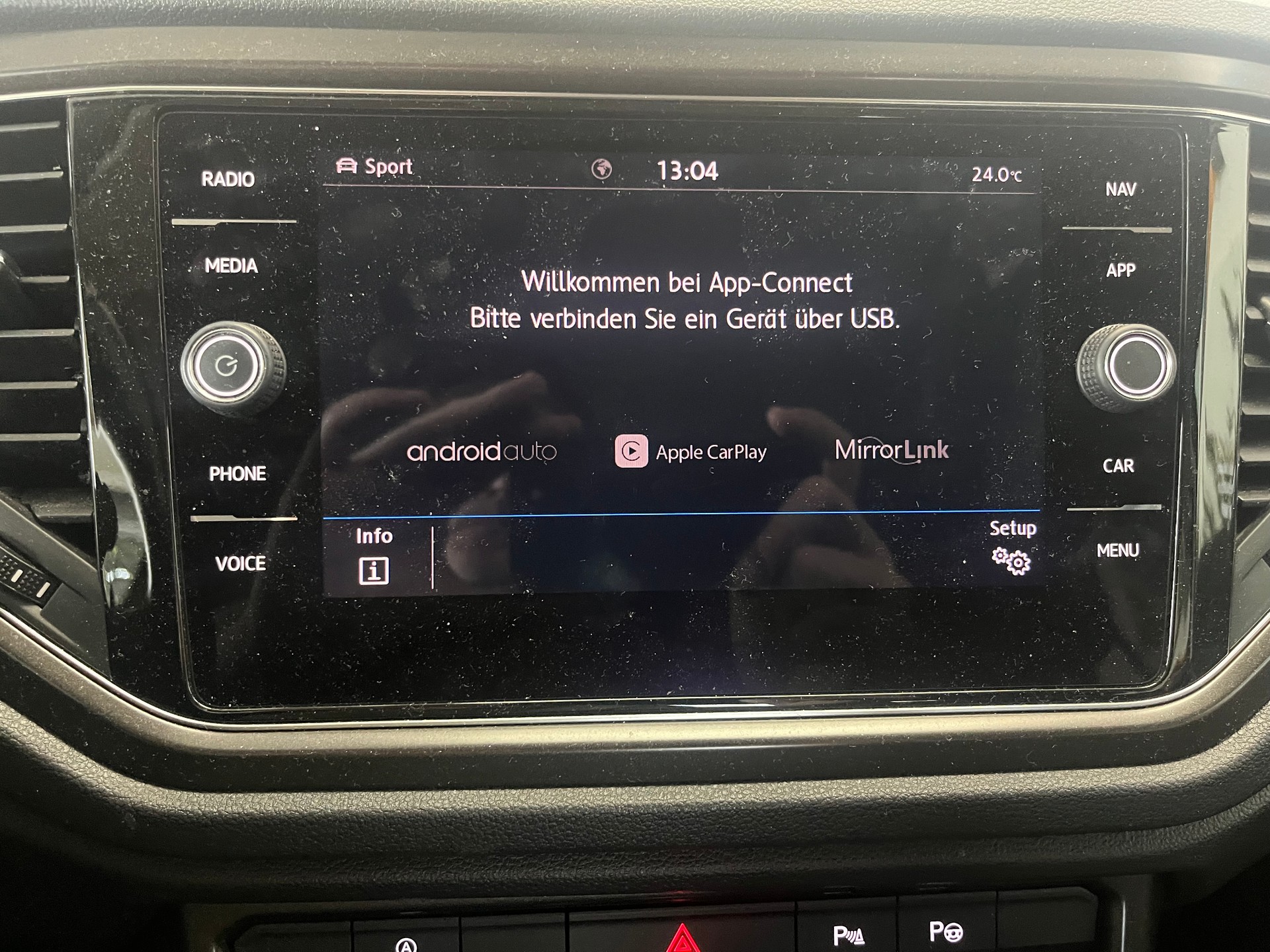 VW T-Roc 2.0 TSI Advance 4M, 8-fach bereift-image-16