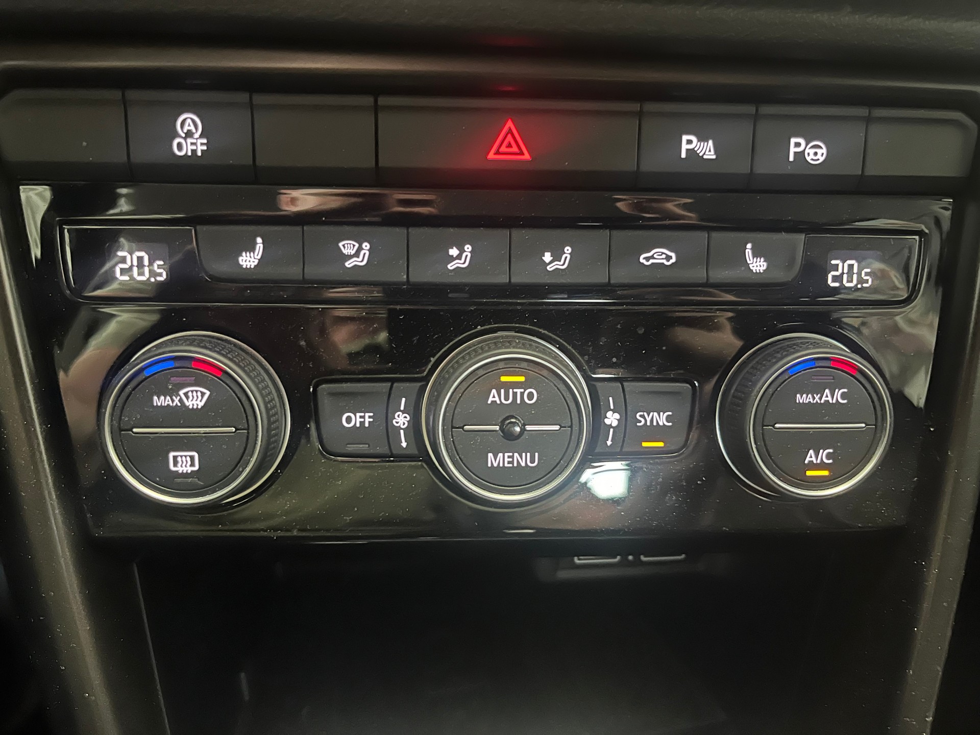 VW T-Roc 2.0 TSI Advance 4M, 8-fach bereift-image-17