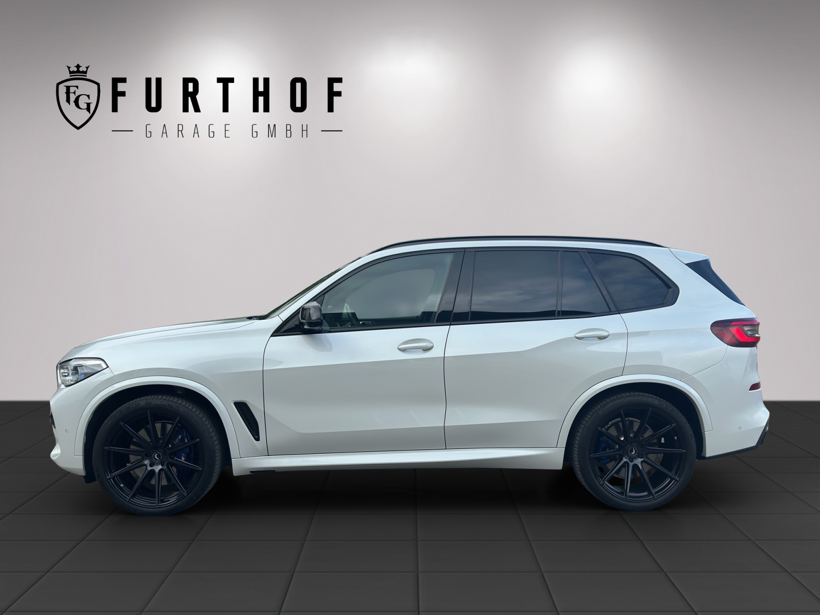 BMW X5 xDrive M50i Steptronic-showroom-element-3