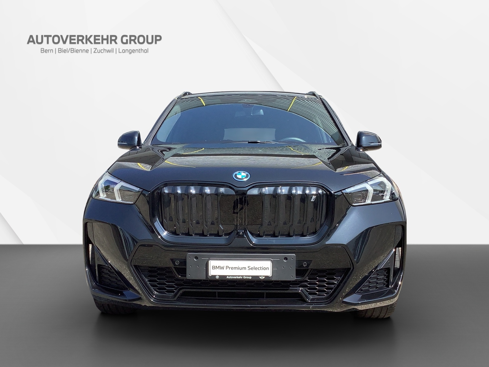 BMW iX1 xDrive 30 M Sport-image-8