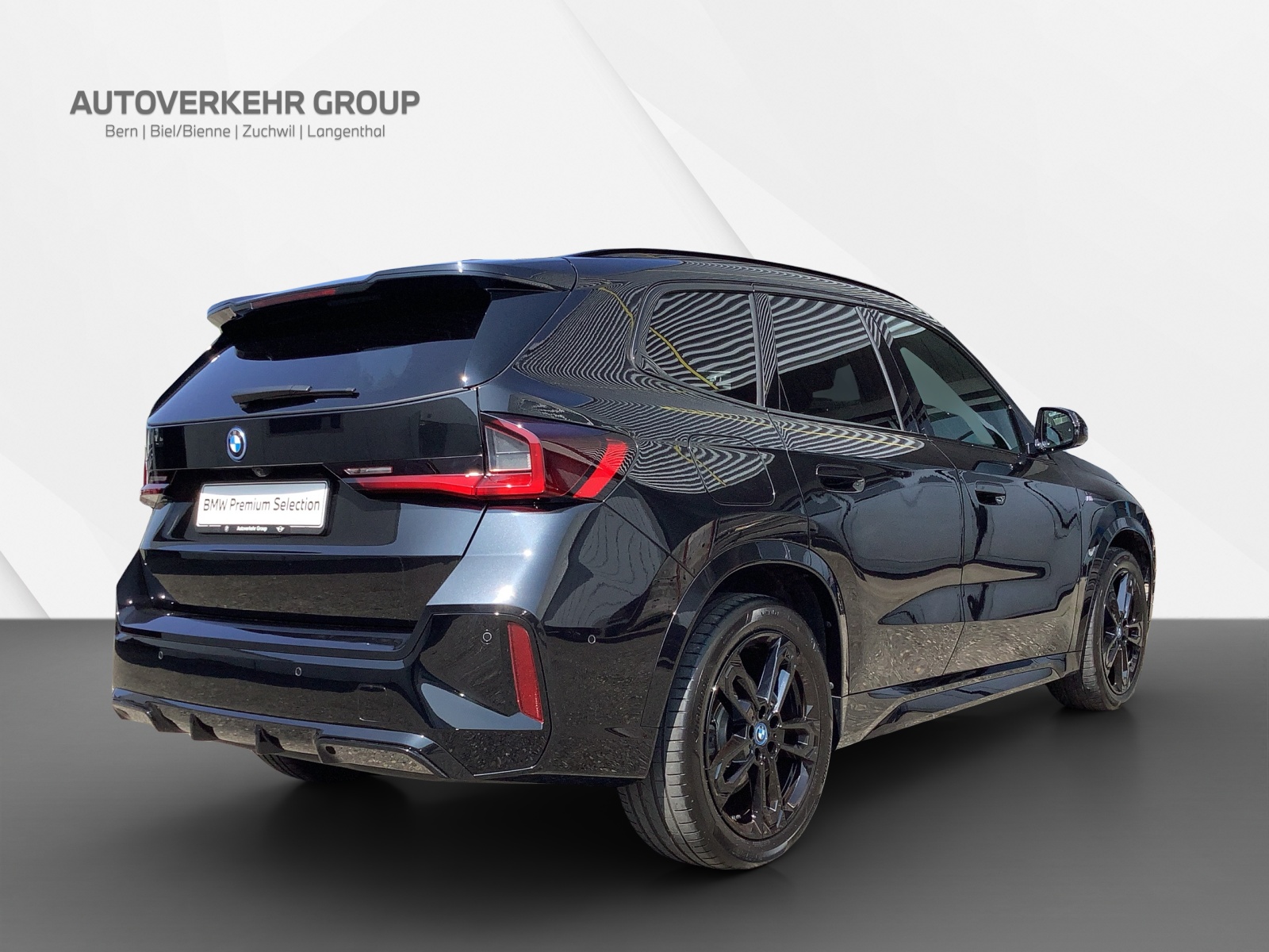 BMW iX1 xDrive 30 M Sport-image-5
