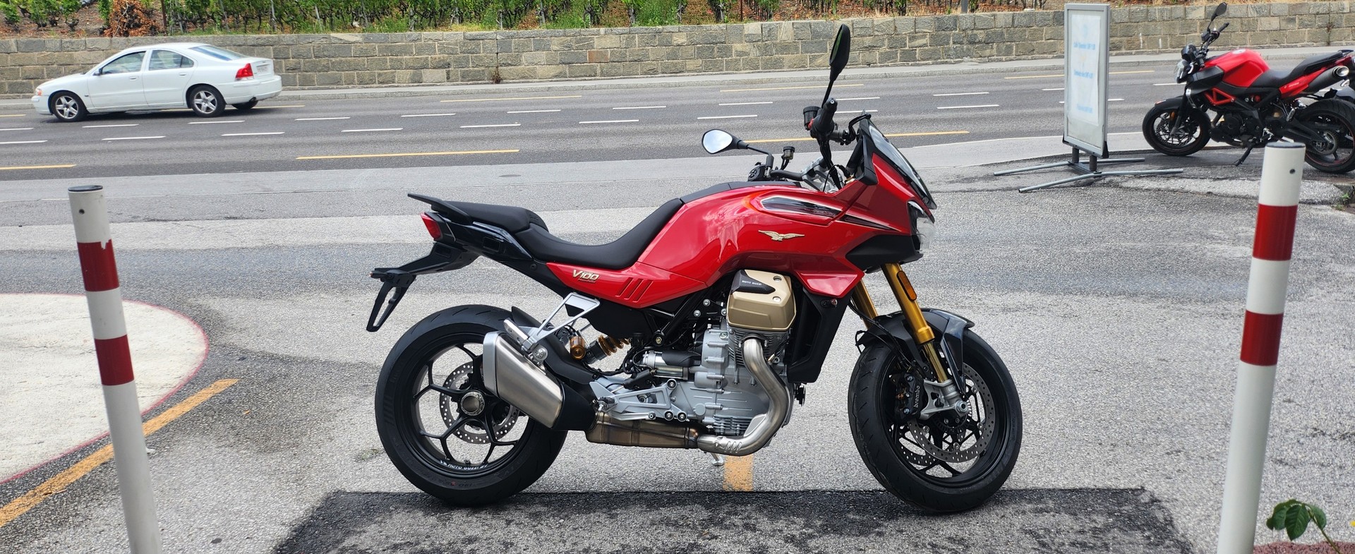 MOTO GUZZI V100 Mandello Wind Tunnel E5+-image-1