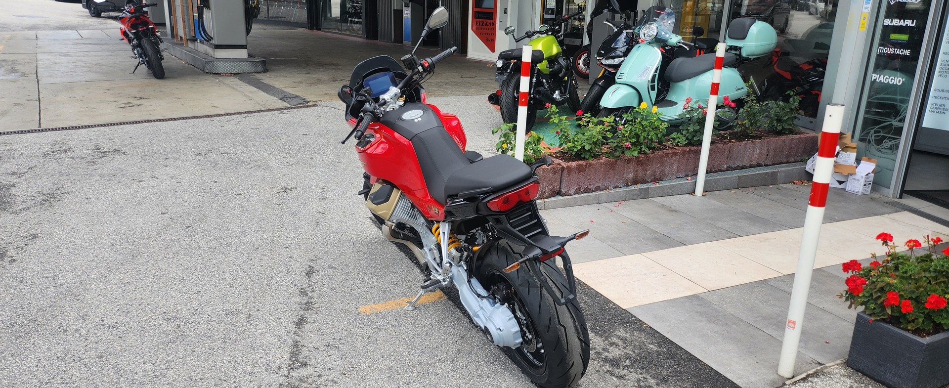 MOTO GUZZI V100 Mandello Wind Tunnel E5+-image-6