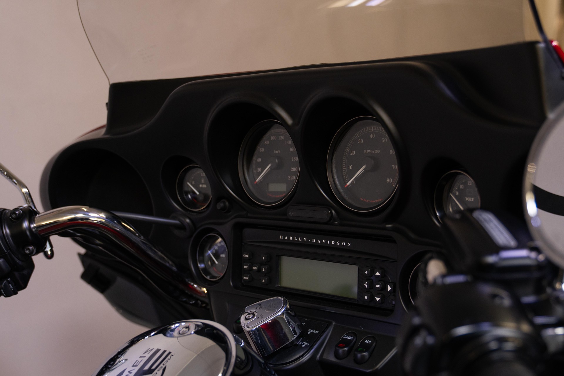 HARLEY-DAVIDSON FLHTCU Electra Glide Ultra Classic ABS-image-7