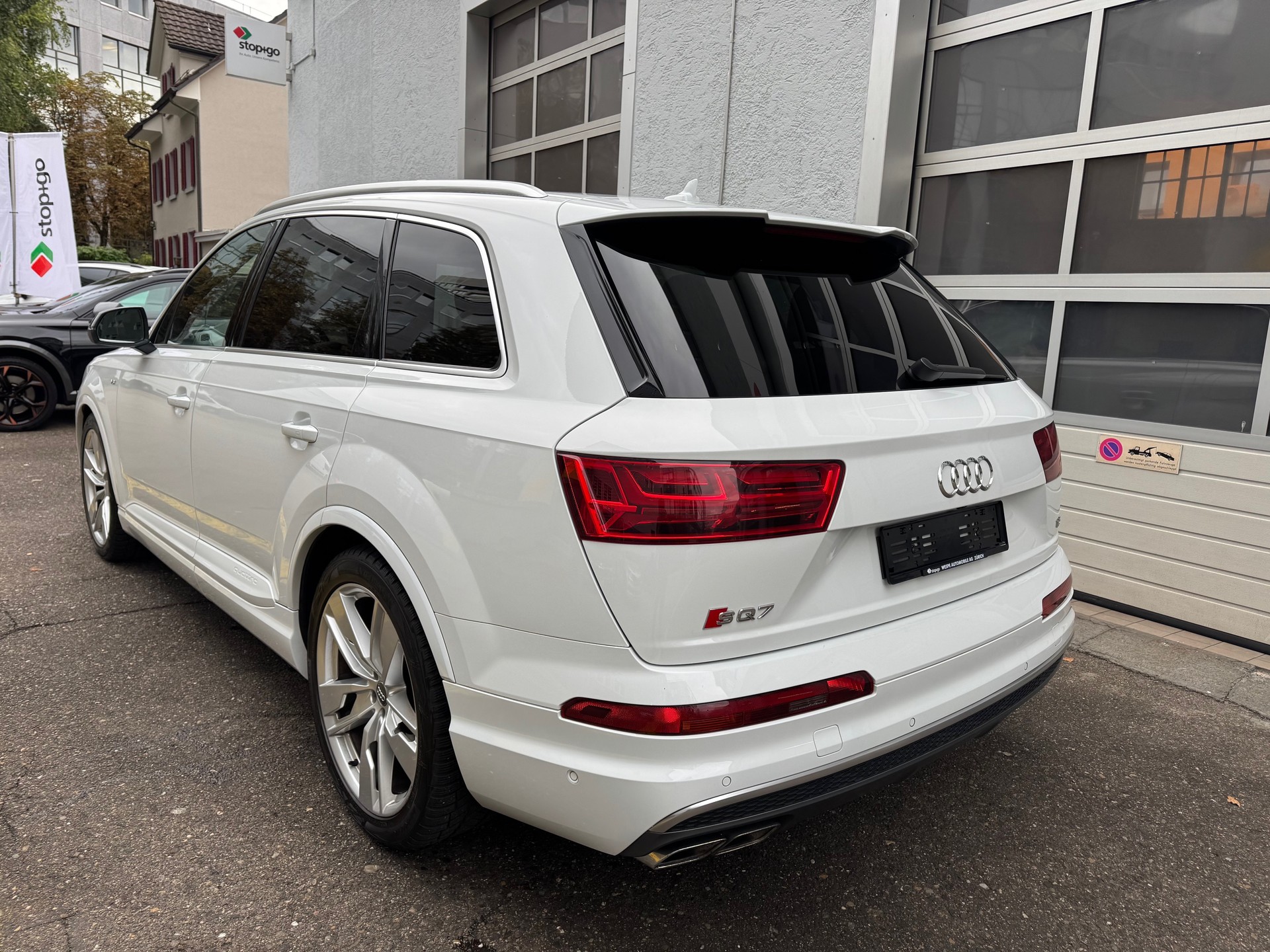 AUDI SQ7 4.0 TDI quattro tiptronic-image-4