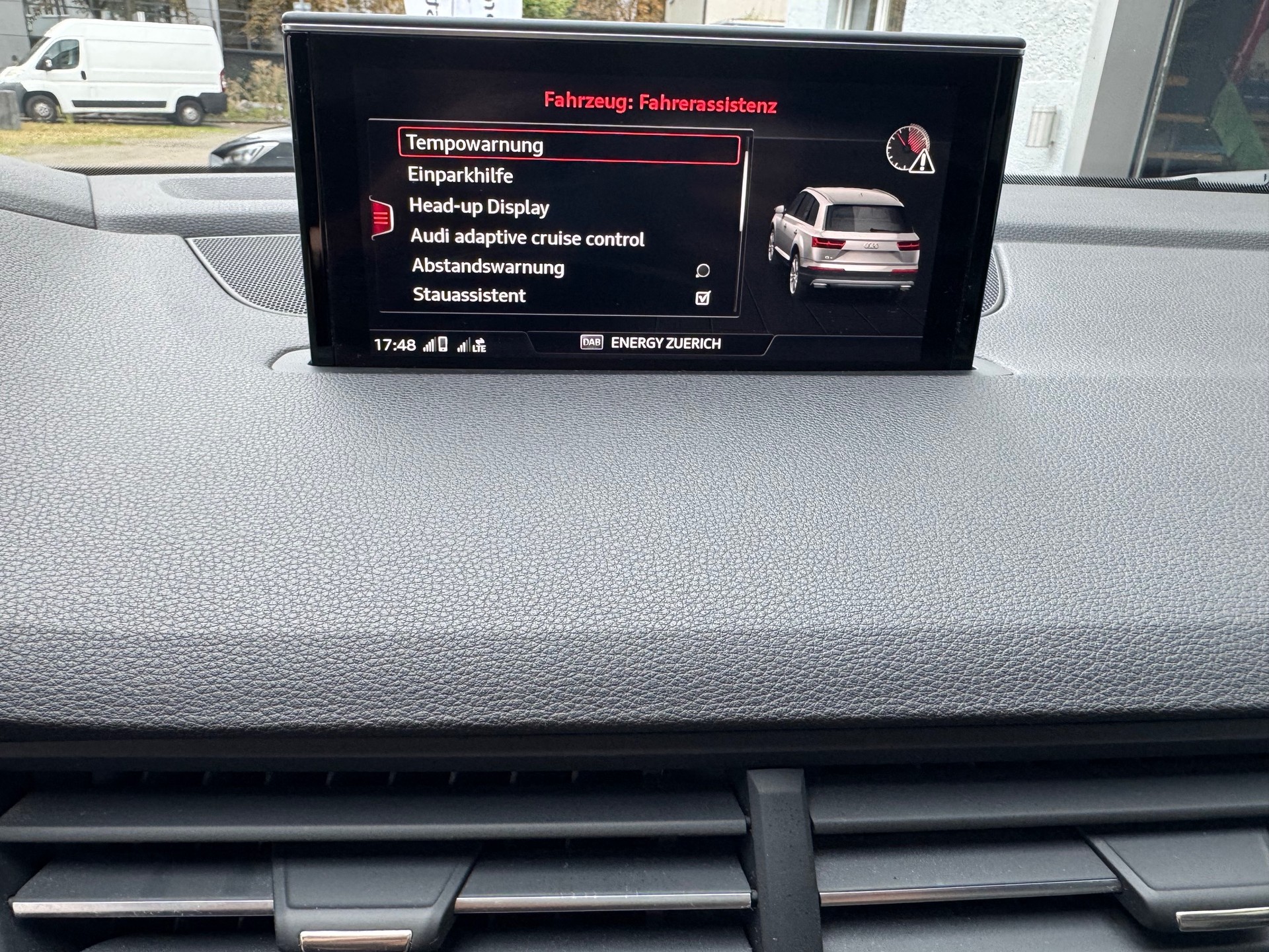 AUDI SQ7 4.0 TDI quattro tiptronic-image-13