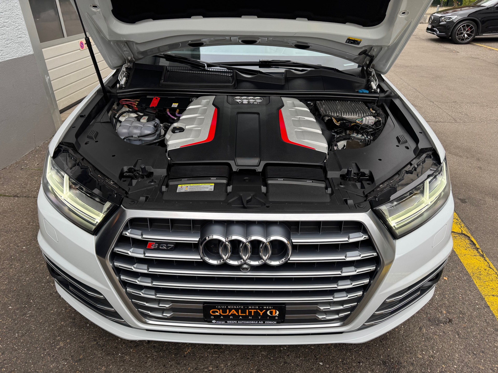 AUDI SQ7 4.0 TDI quattro tiptronic-image-15