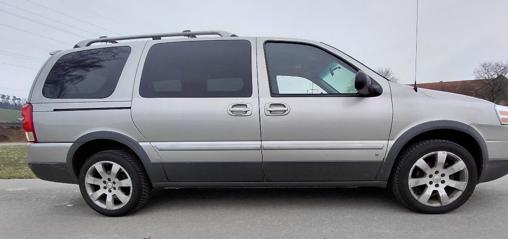 PONTIAC Montana-image-3