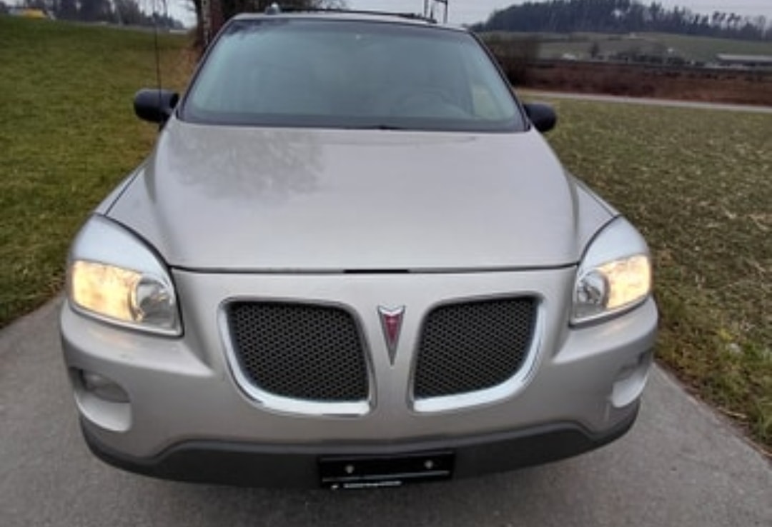 PONTIAC Montana