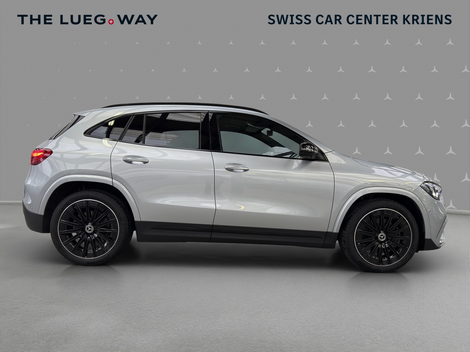 MERCEDES-BENZ GLA 250 4M - SwissStar / DISTRONIC / 360 Grad Kamera / AHK / Multibeam LED-image-5