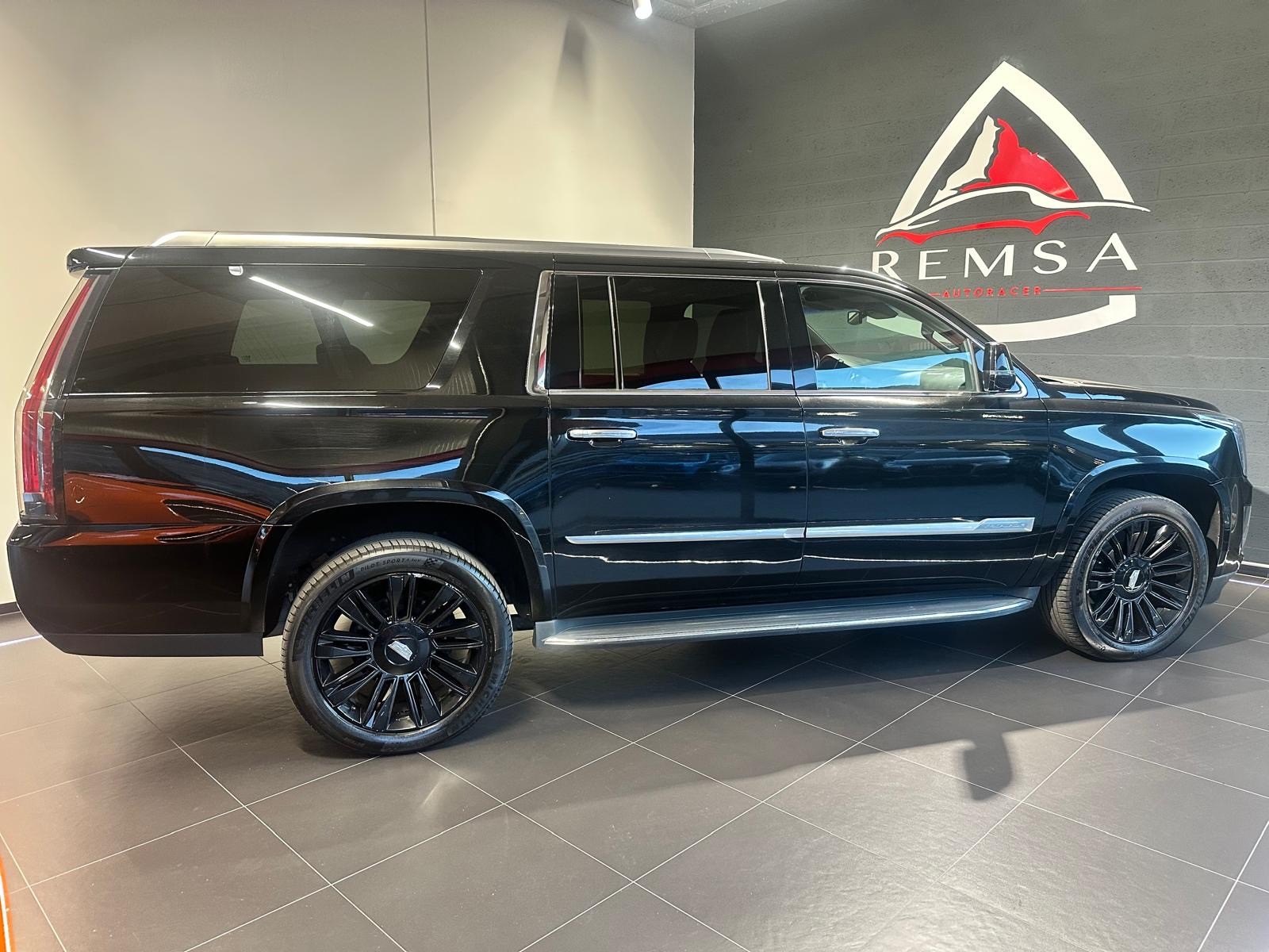 CADILLAC Escalade 6.2 Premium Automatic-image-5