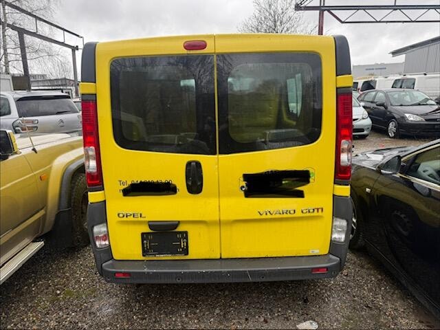 OPEL VIVARO-image-4