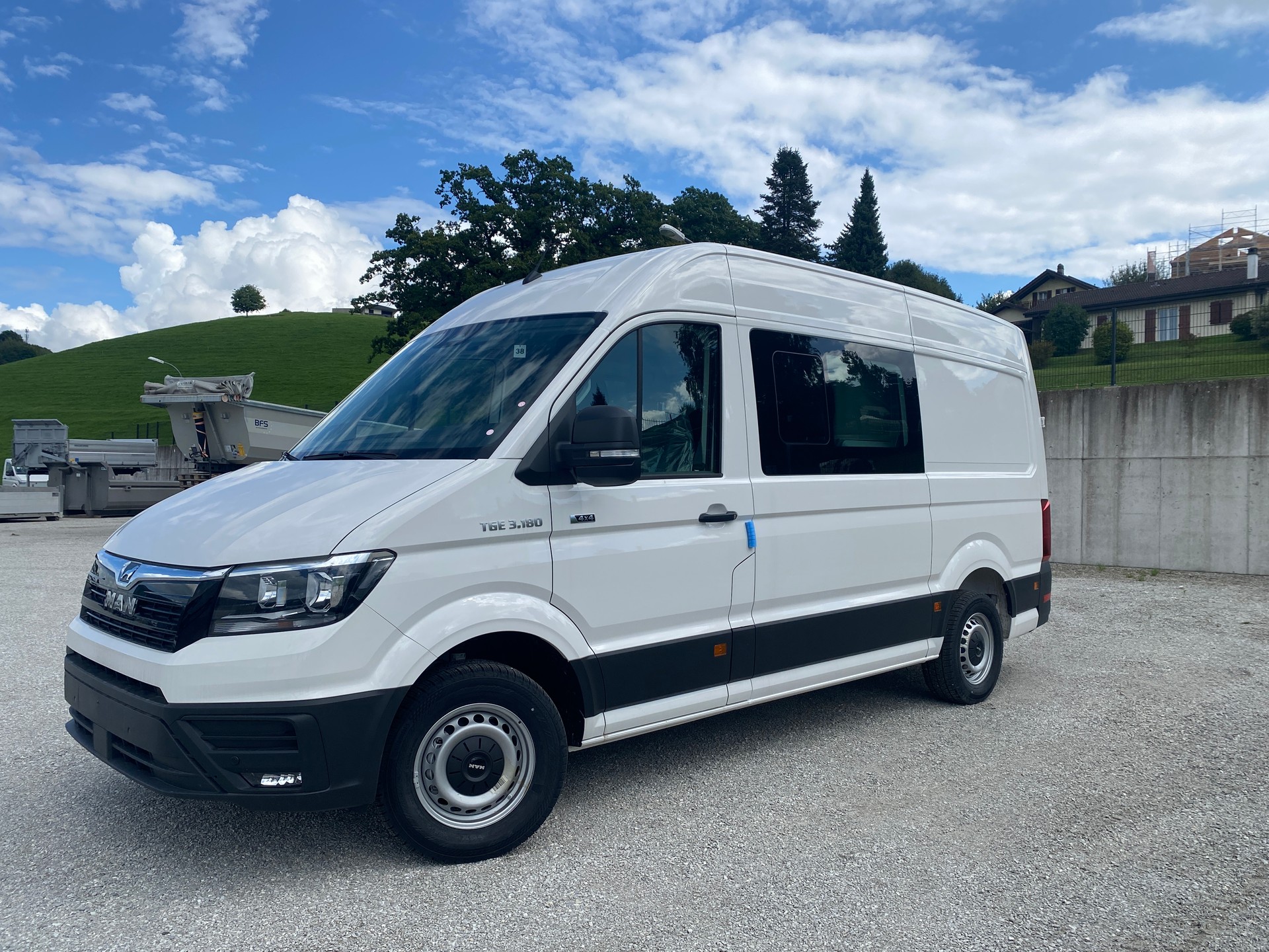 MAN TGE 3.180 4X4 L3 H3 7 places-showroom-element-1