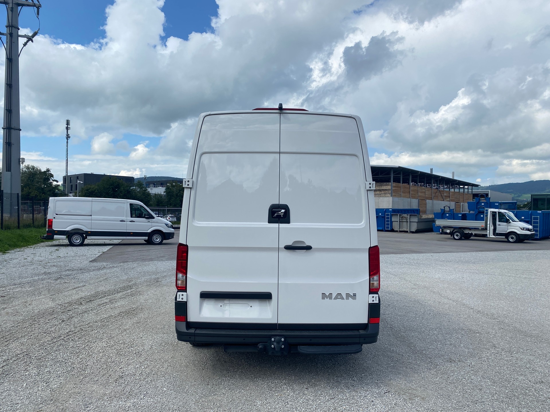 MAN TGE 3.180 4X4 L3 H3 7 places-image-6