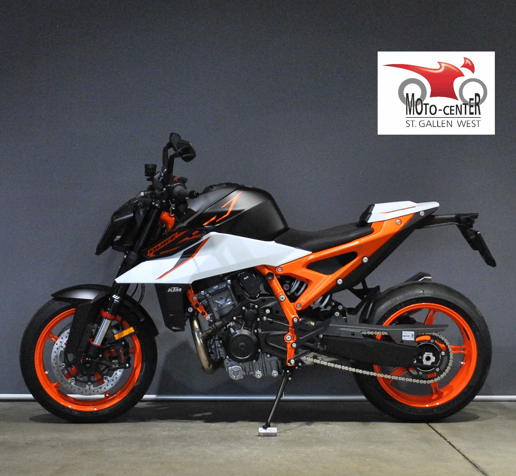 KTM 990 Duke R-image-2