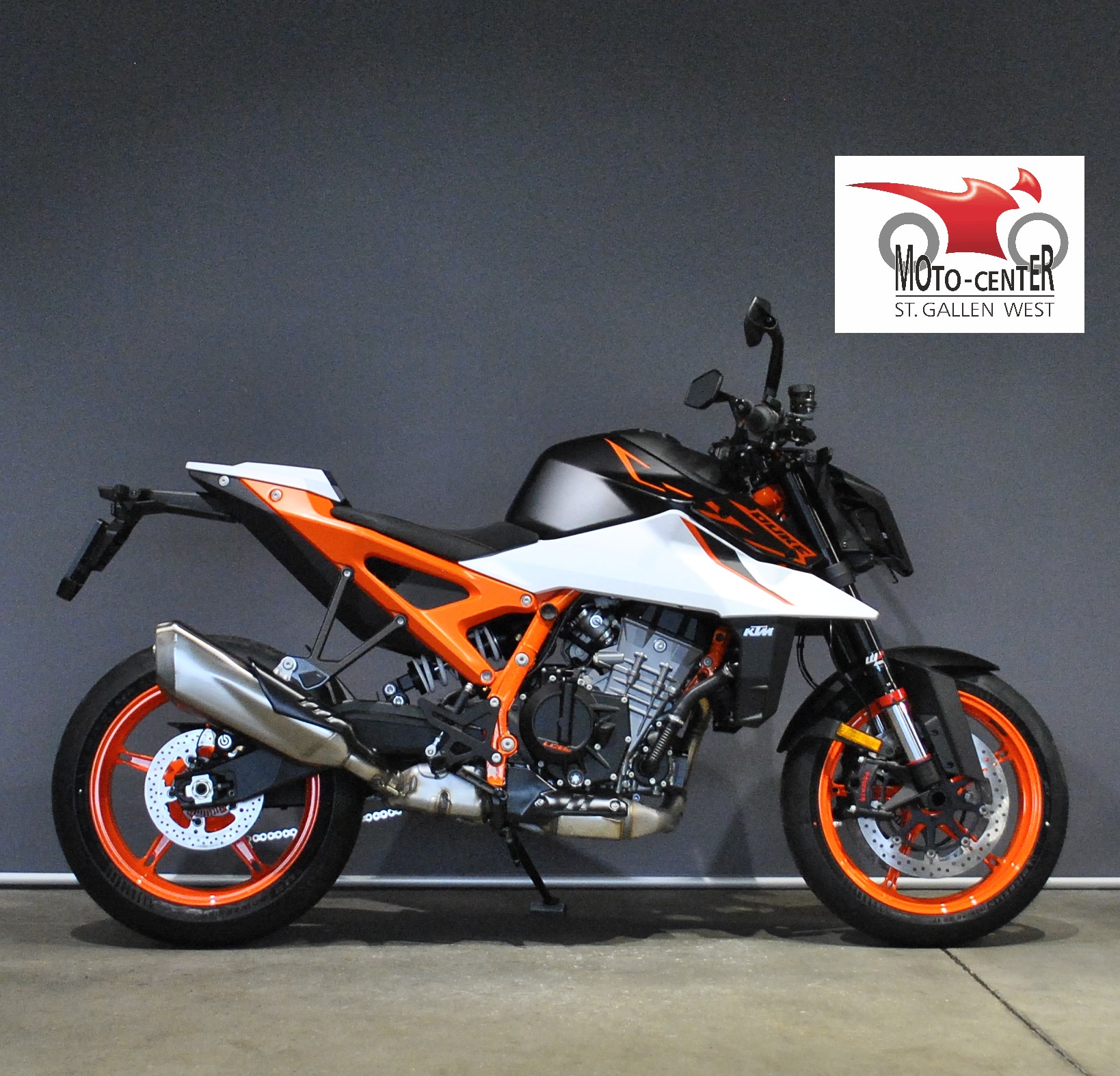 KTM 990 Duke R-image-1