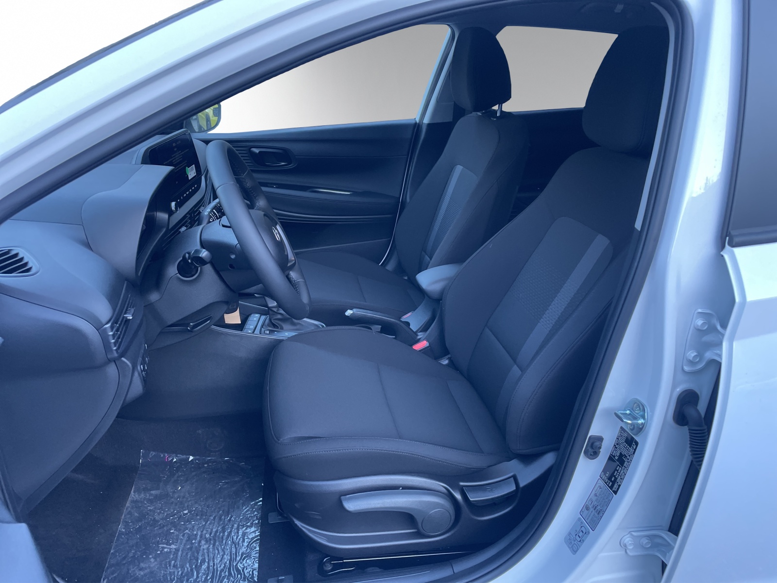 HYUNDAI i20 1.0 T-GDi Amplia DCT-image-4