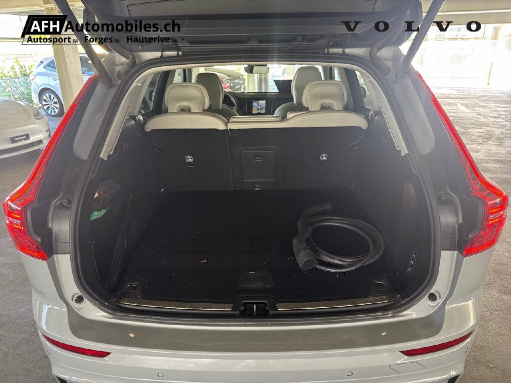 VOLVO XC60 2.0 T6 TE Ultimate Dark eAWD-image-9