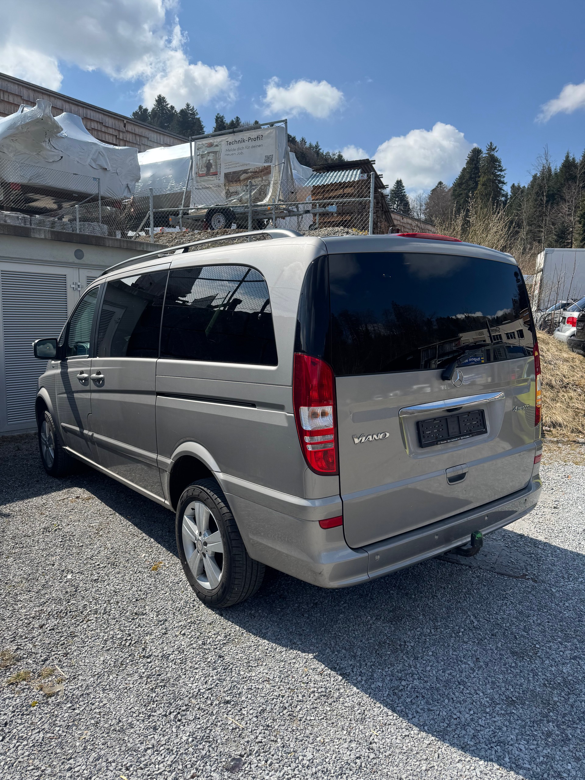 MERCEDES-BENZ Viano 2.2 CDI Blue Eff. Trend Ed. EL 4Matic A-image-2
