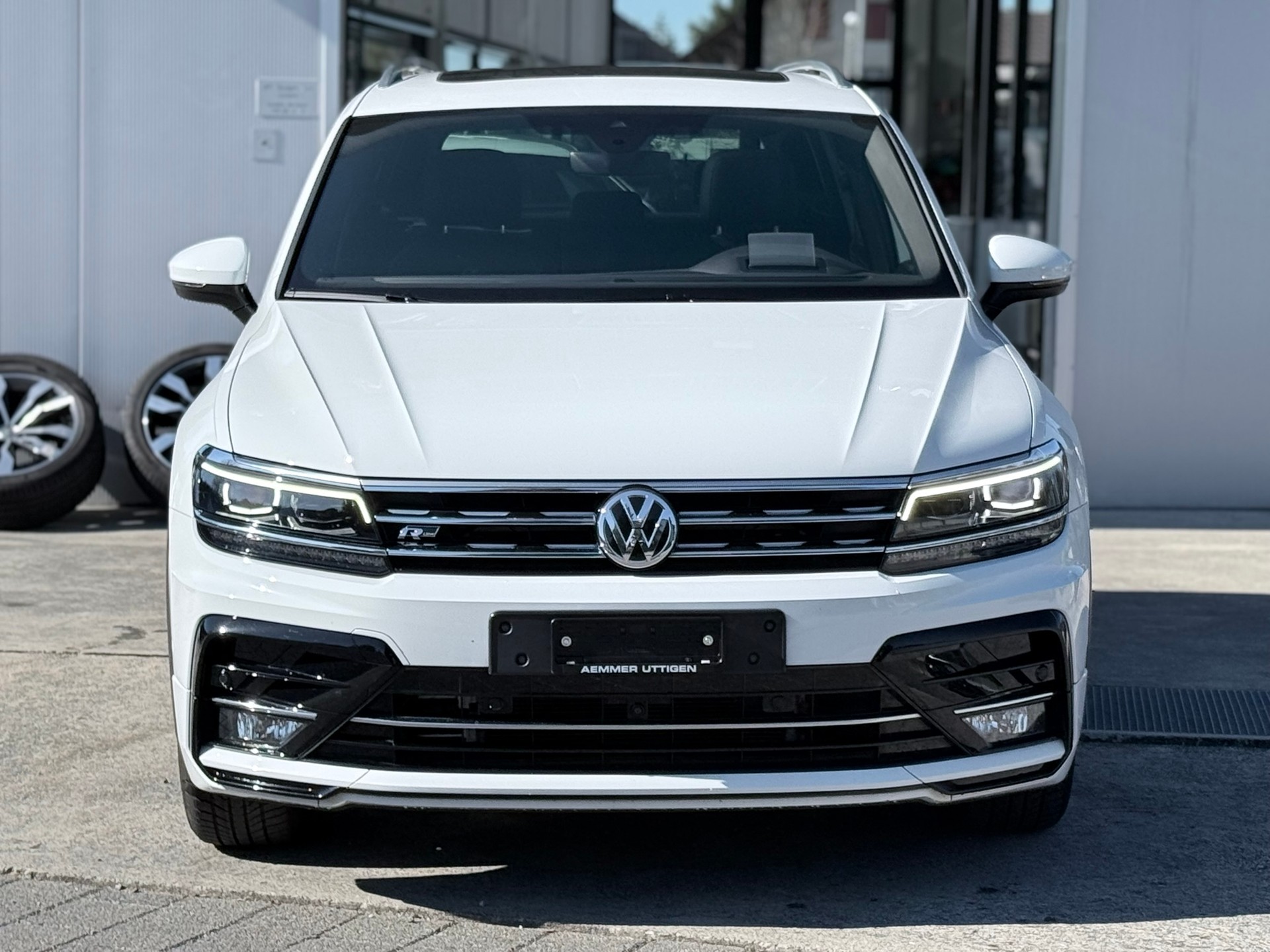 VW Tiguan 2.0 TDI SCR Highline 4Motion DSG-image-1