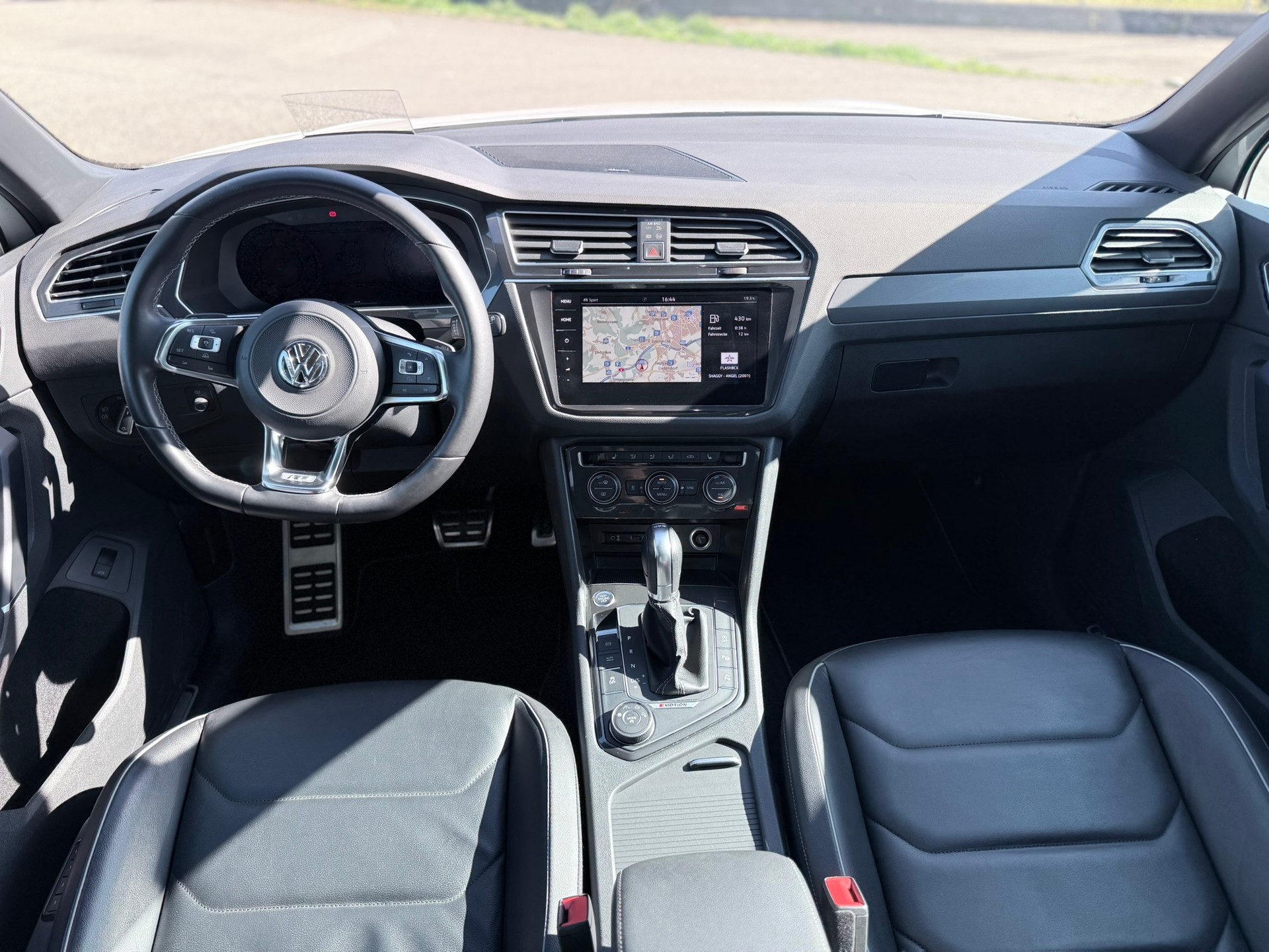 VW Tiguan 2.0 TDI SCR Highline 4Motion DSG-image-7